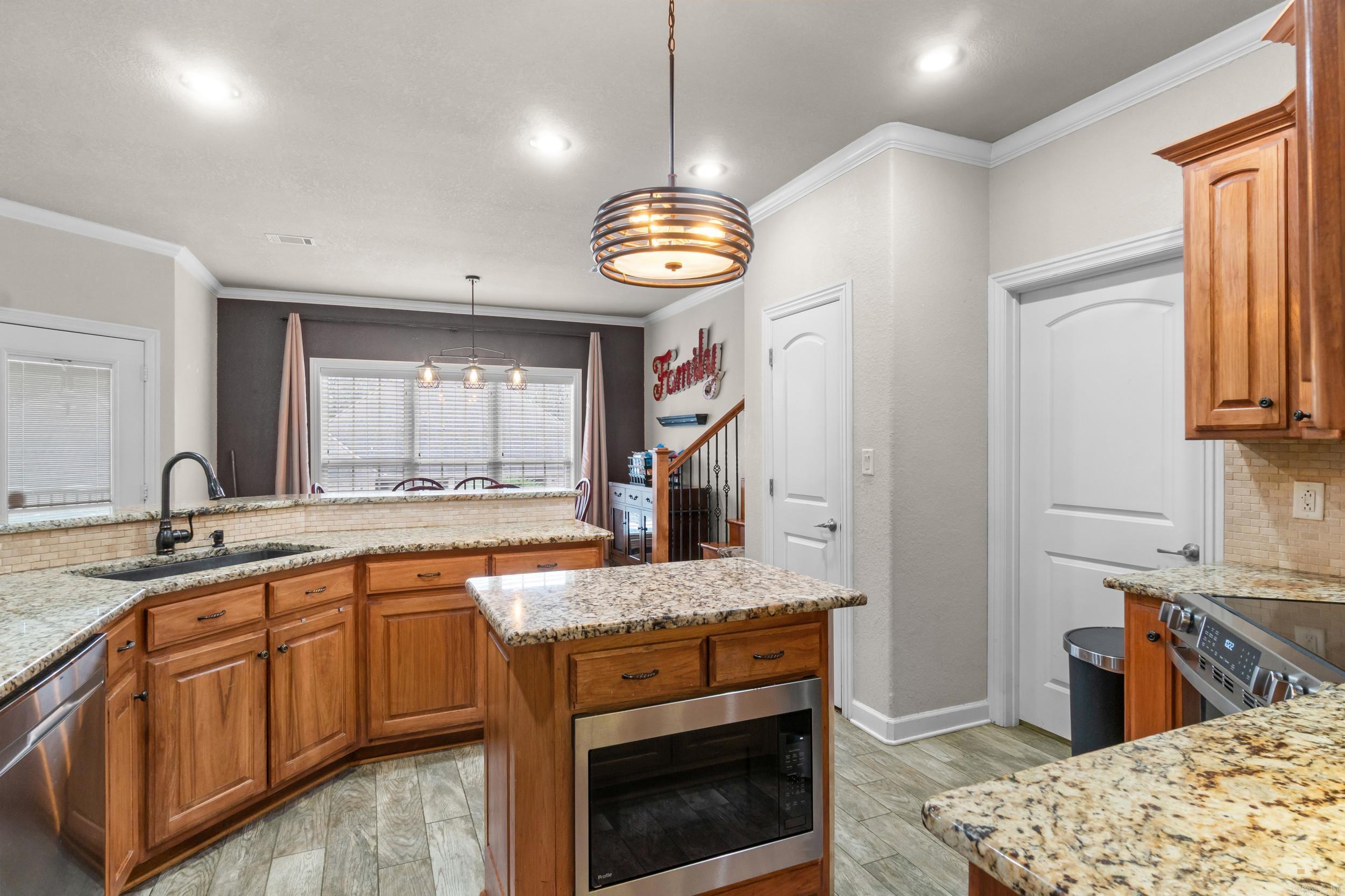 THE PARK ON MT SPRINGS - Residential