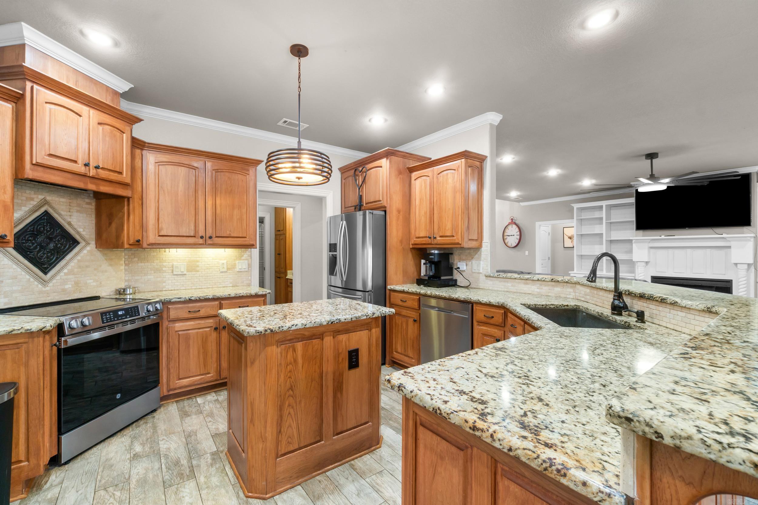 THE PARK ON MT SPRINGS - Residential