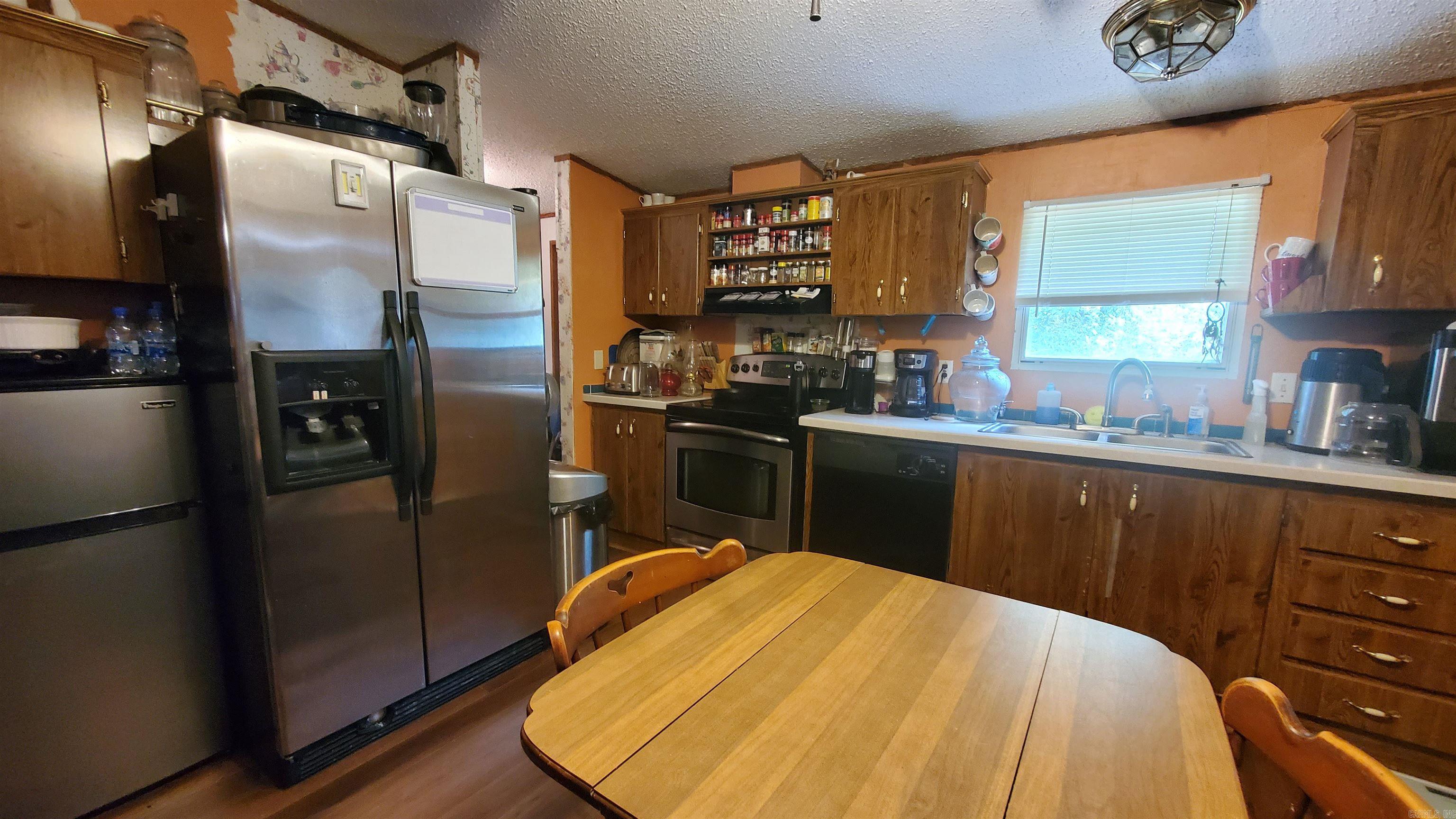 RIVER HEIGHTS ESTATE - Residential