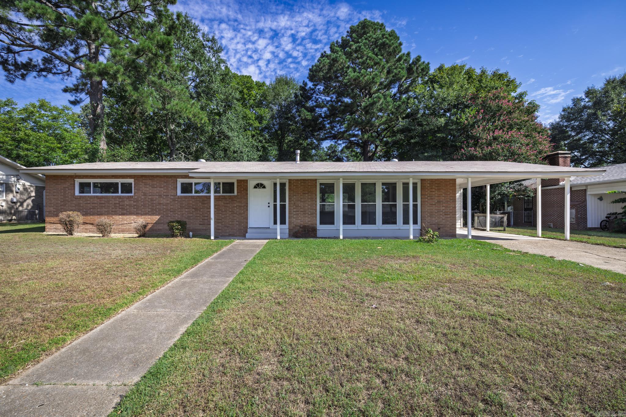 This charming three-bedroom, one-bath home has been beautifully remodeled and is move-in ready. Inside, youāll find fresh updates throughout, including new LVP flooring and newer windows that provide plenty of natural light. The layout offers a comfortable flow, making the home both functional and inviting. Outside, the large fenced-in yard is perfect for children, pets, or entertaining, offering ample space to enjoy the outdoors. This property is a great opportunity for anyone looking for a home with modern updates and plenty of outdoor space.