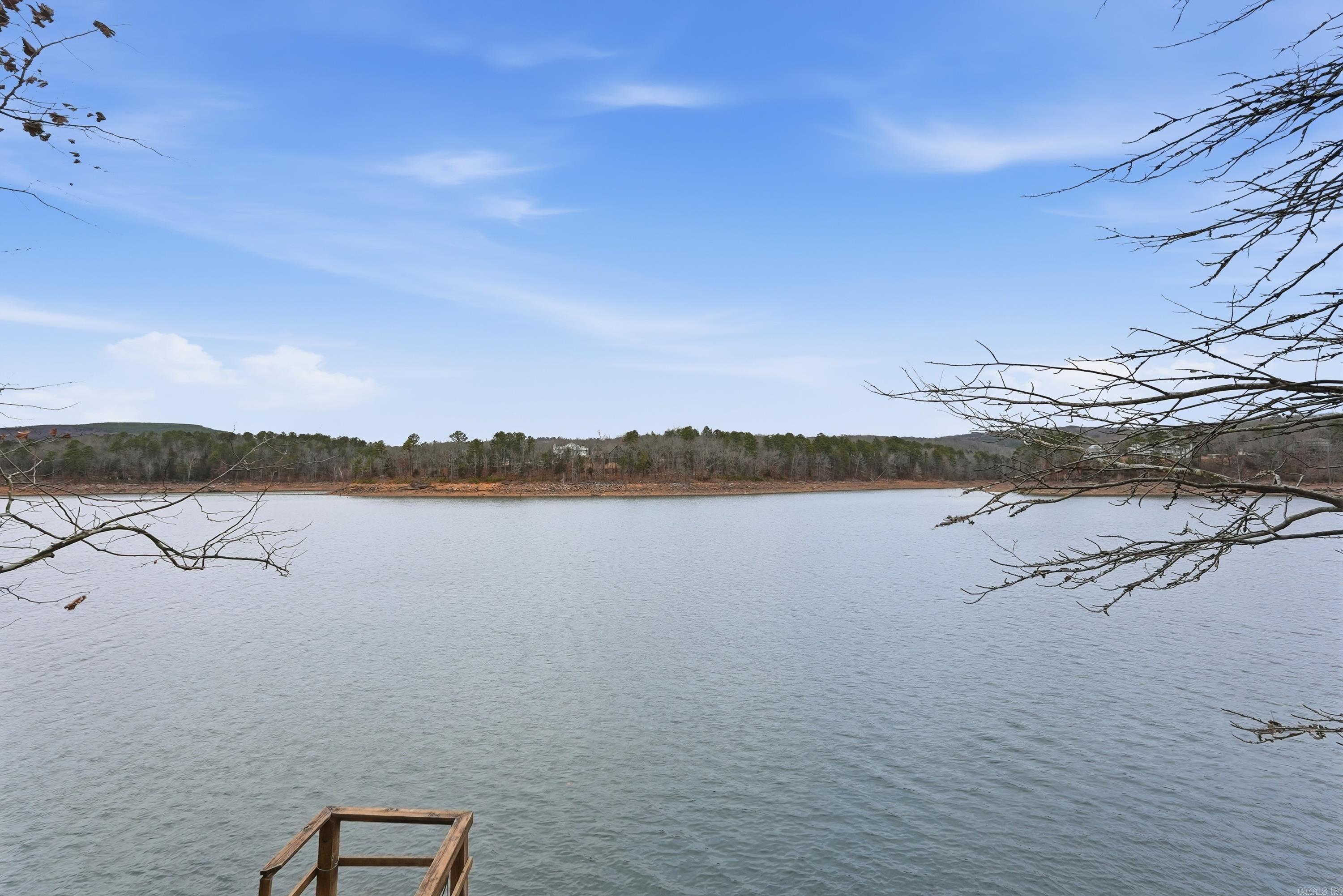 SKYPOINT ESTATES - LAKE - Residential