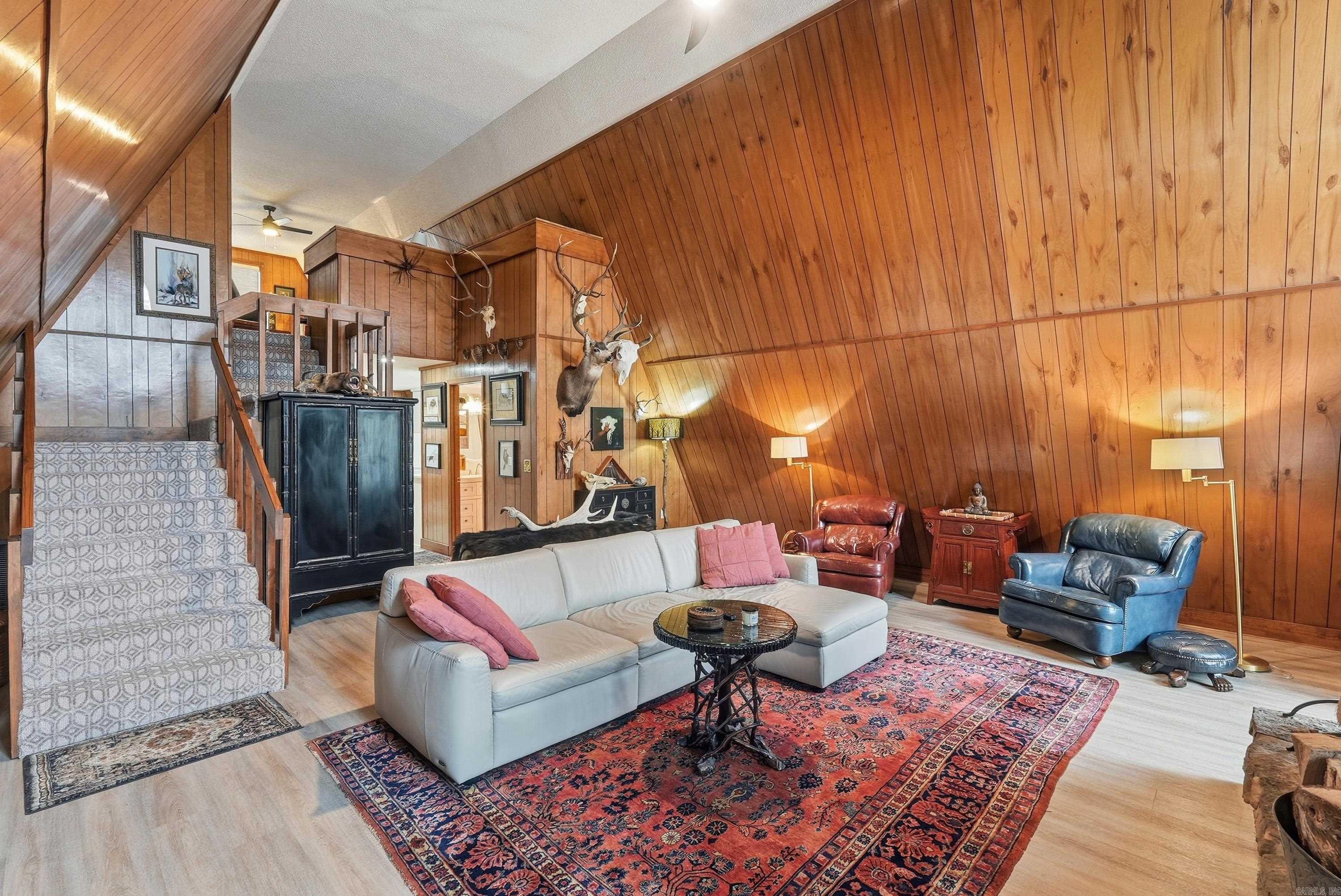 SKYPOINT ESTATES - LAKE - Residential