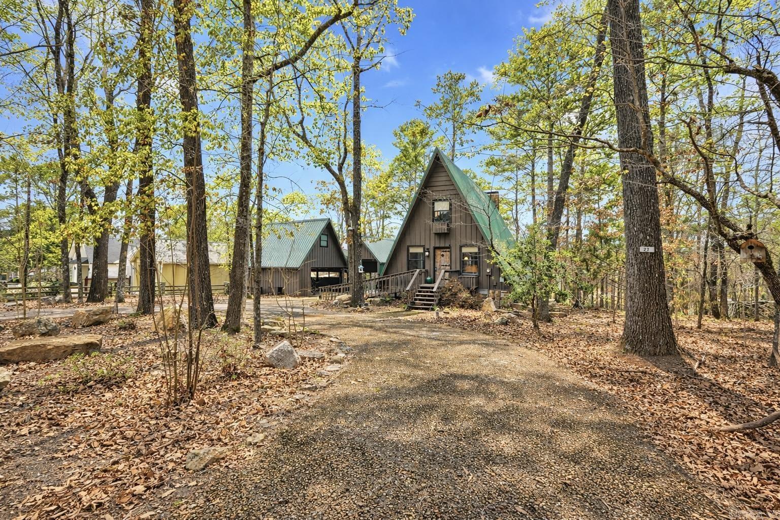 SKYPOINT ESTATES - LAKE - Residential