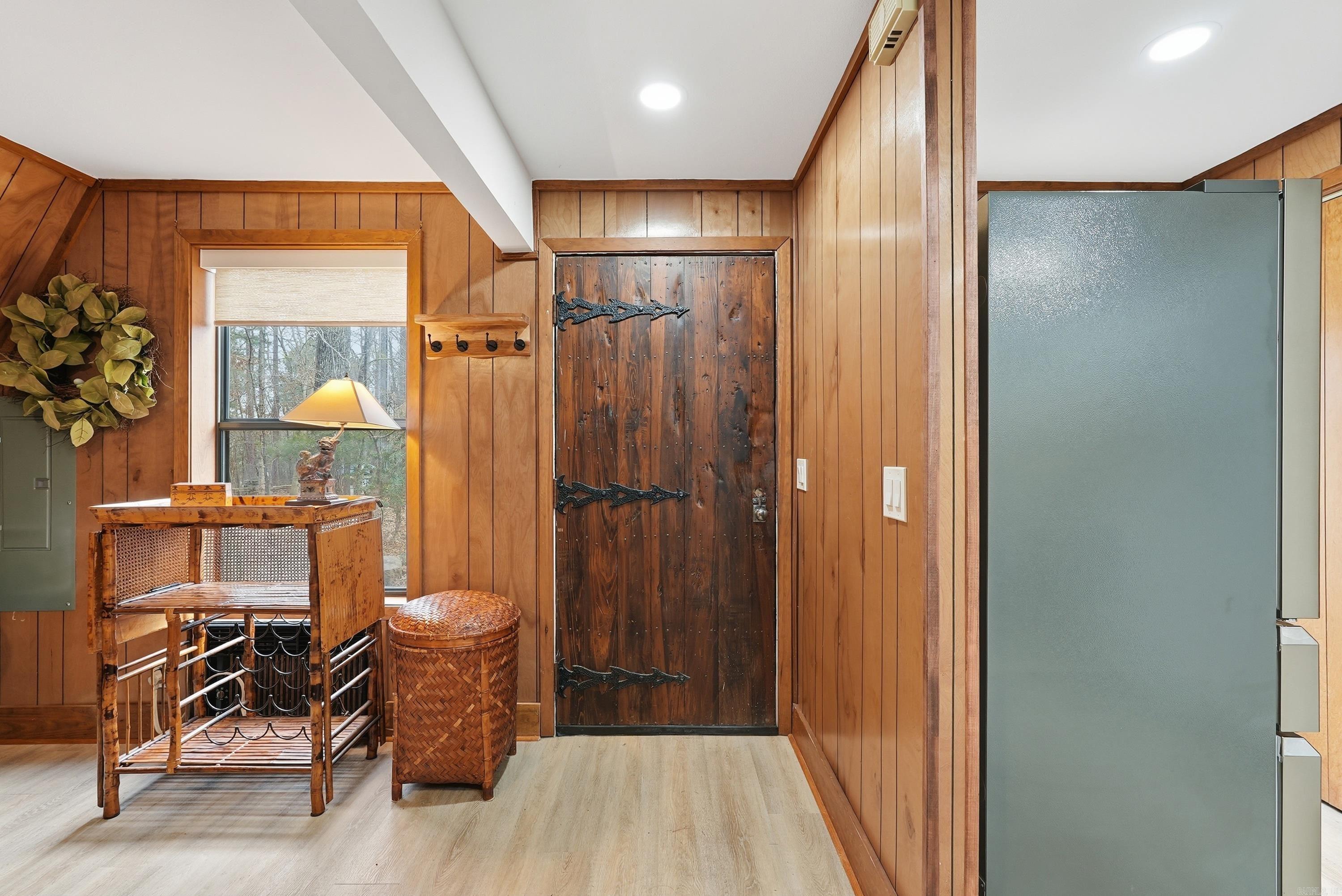 SKYPOINT ESTATES - LAKE - Residential