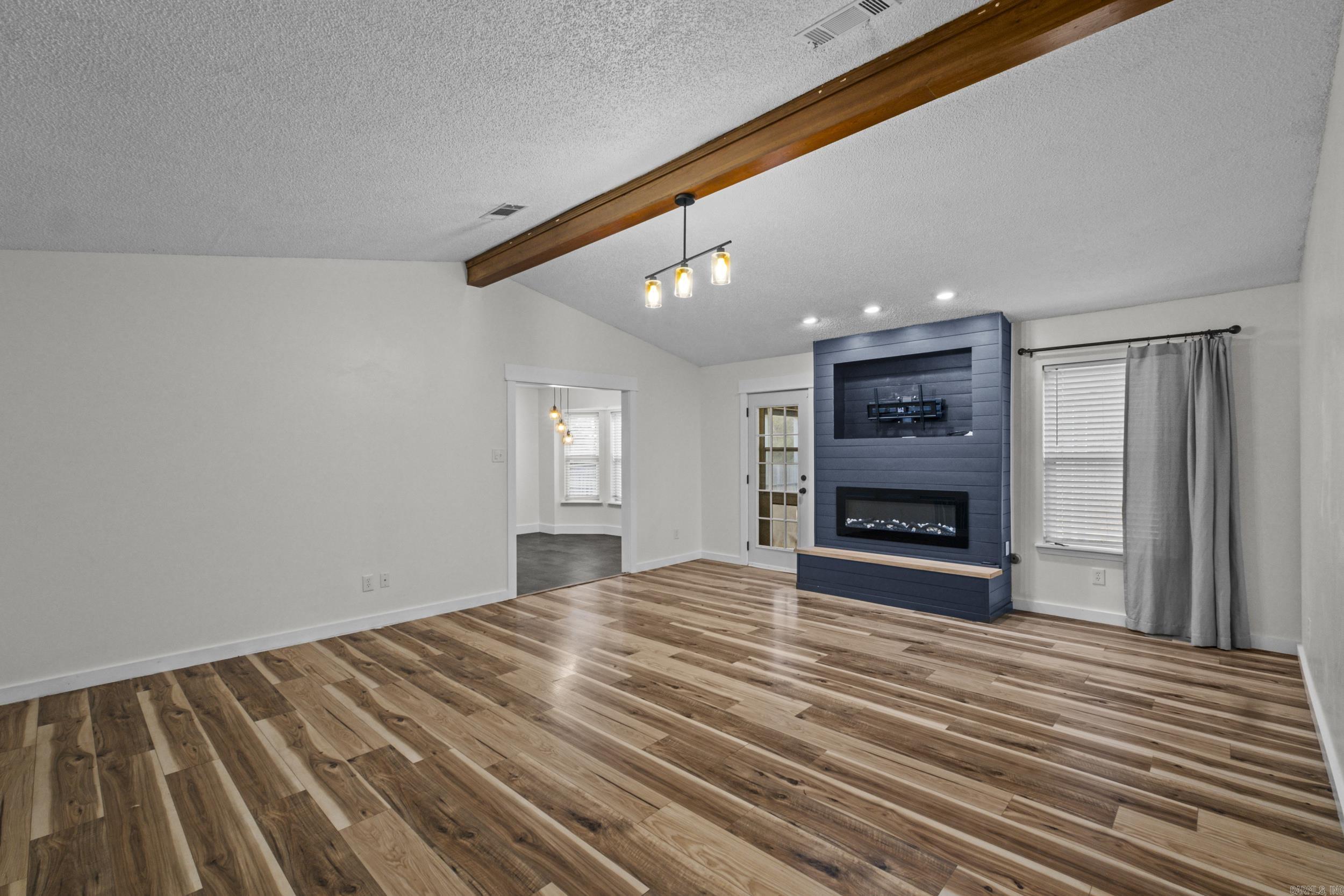 THE MEADOWS - Residential