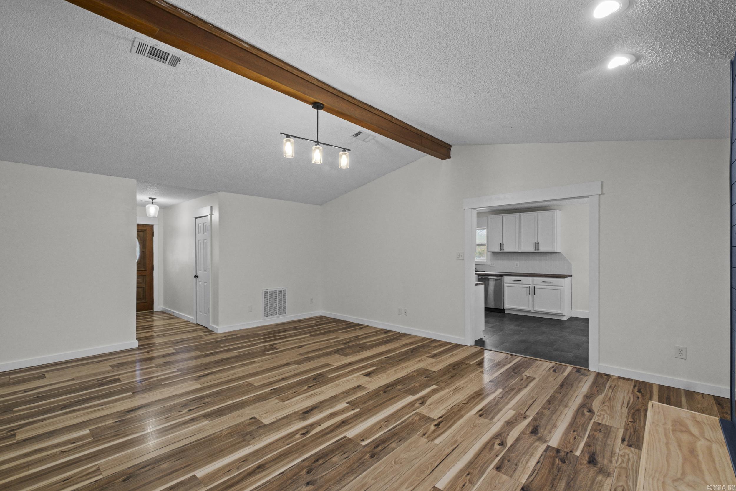 THE MEADOWS - Residential