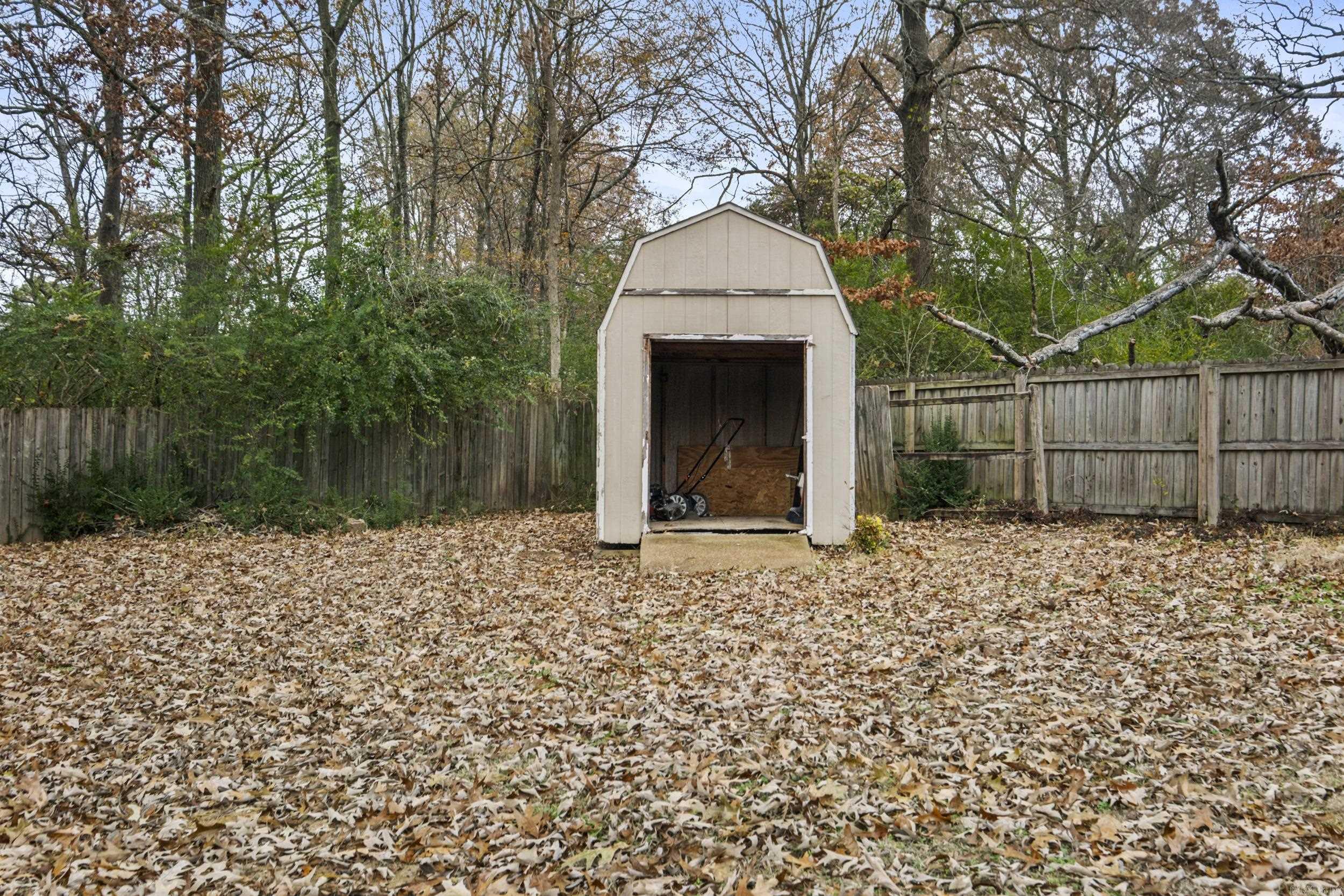 THE MEADOWS - Residential