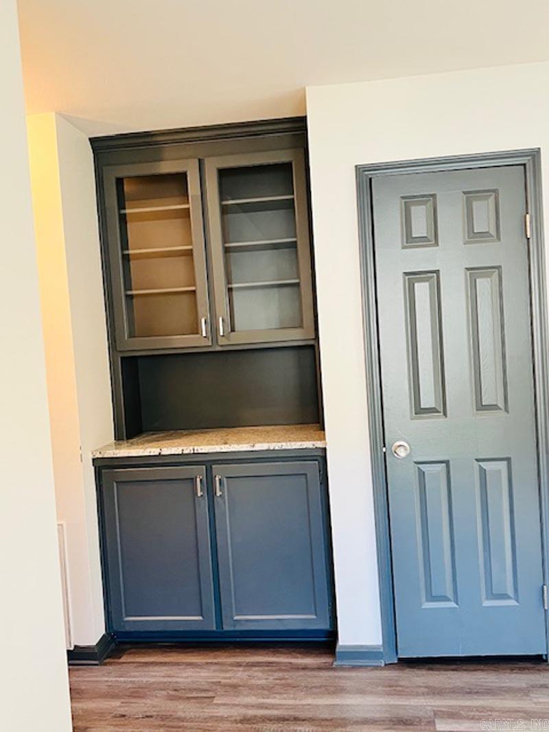 LUDINGTON HGTS - Residential