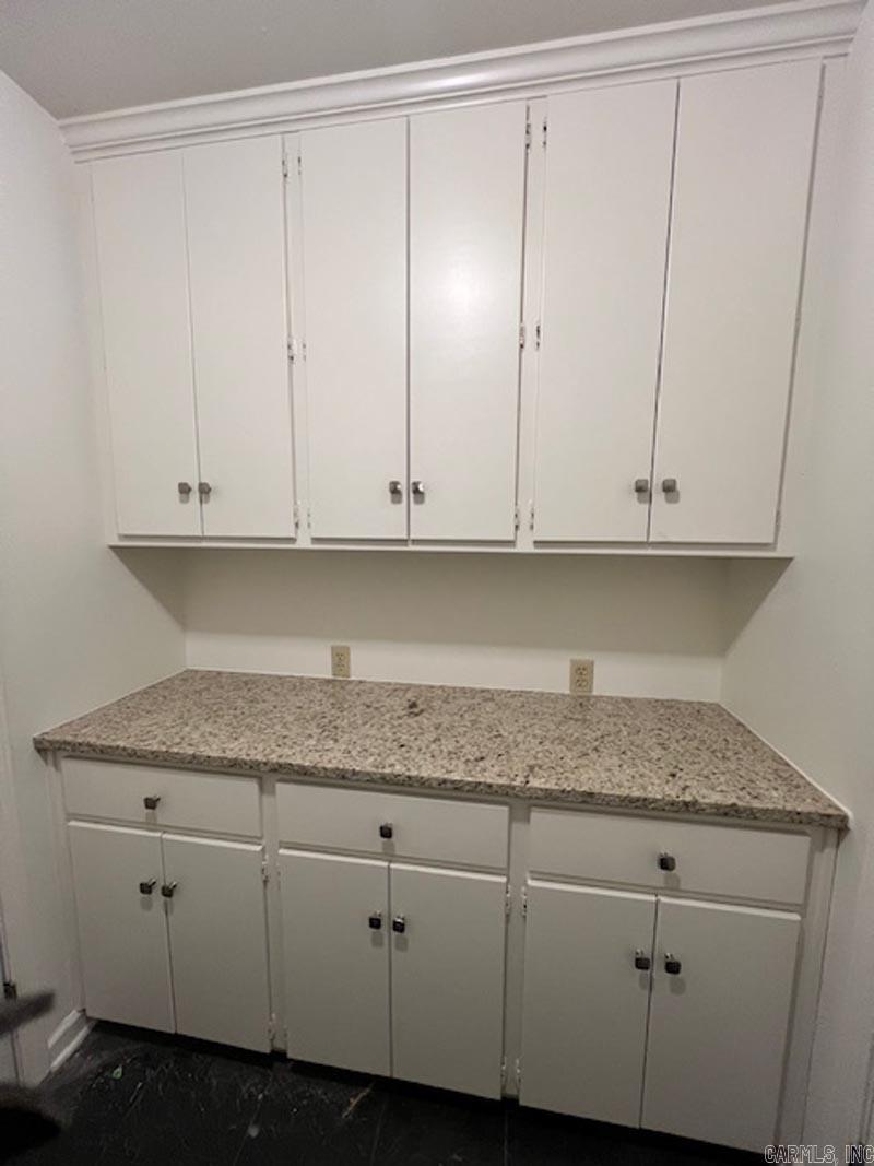 LUDINGTON HGTS - Residential