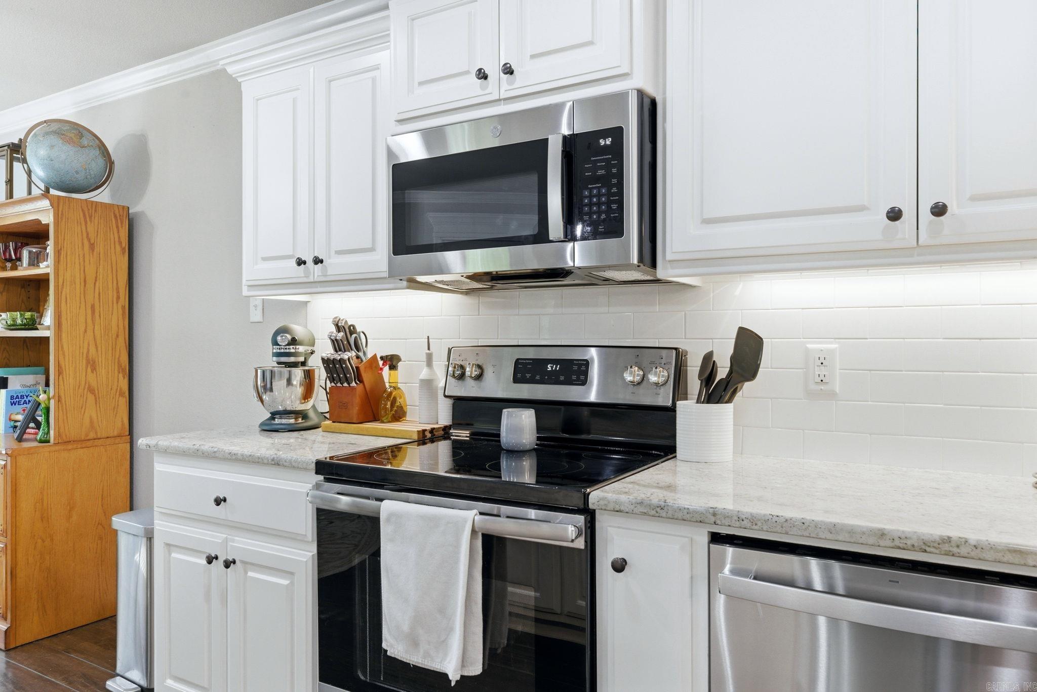 HUNTINGTON PLACE - Residential