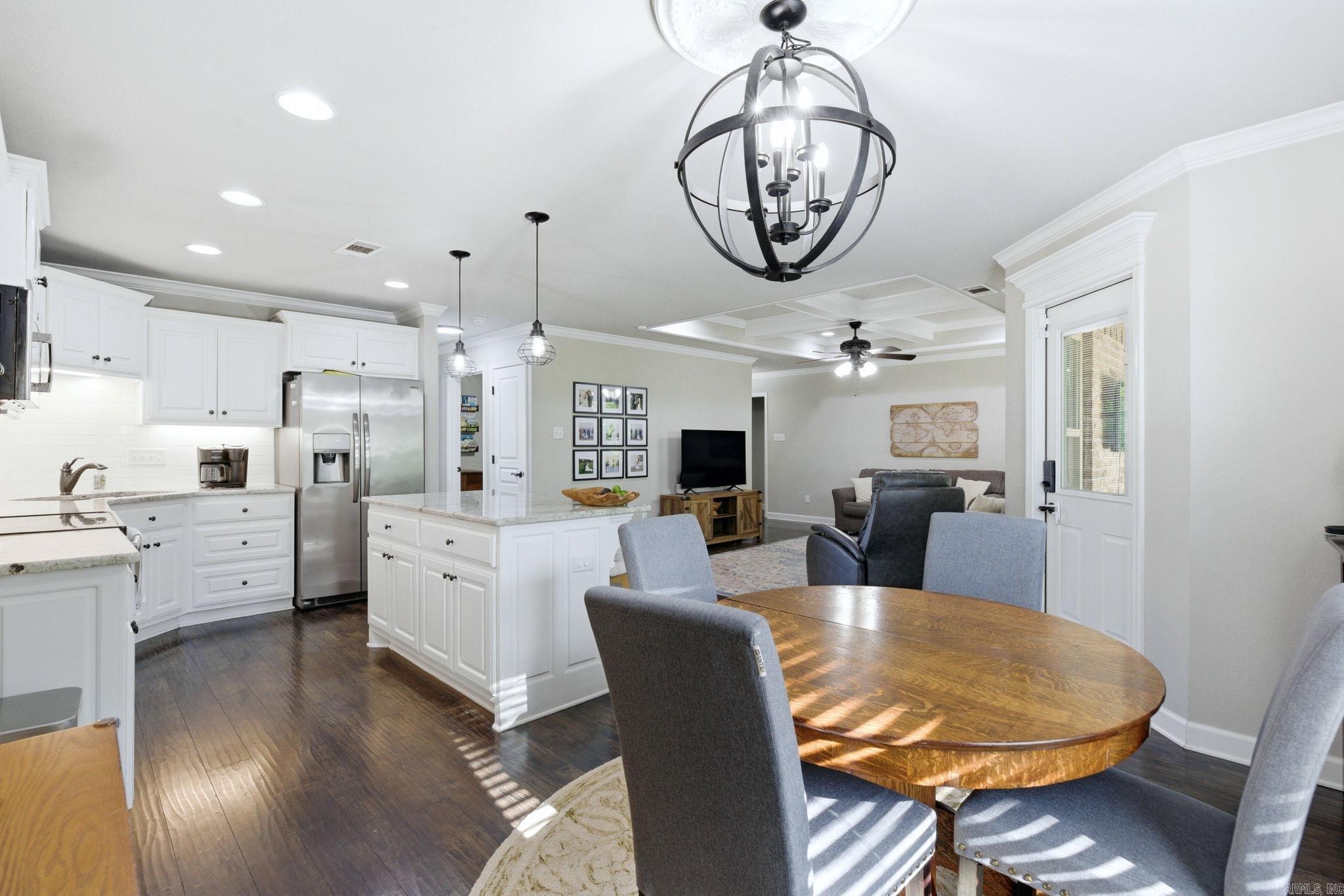 HUNTINGTON PLACE - Residential