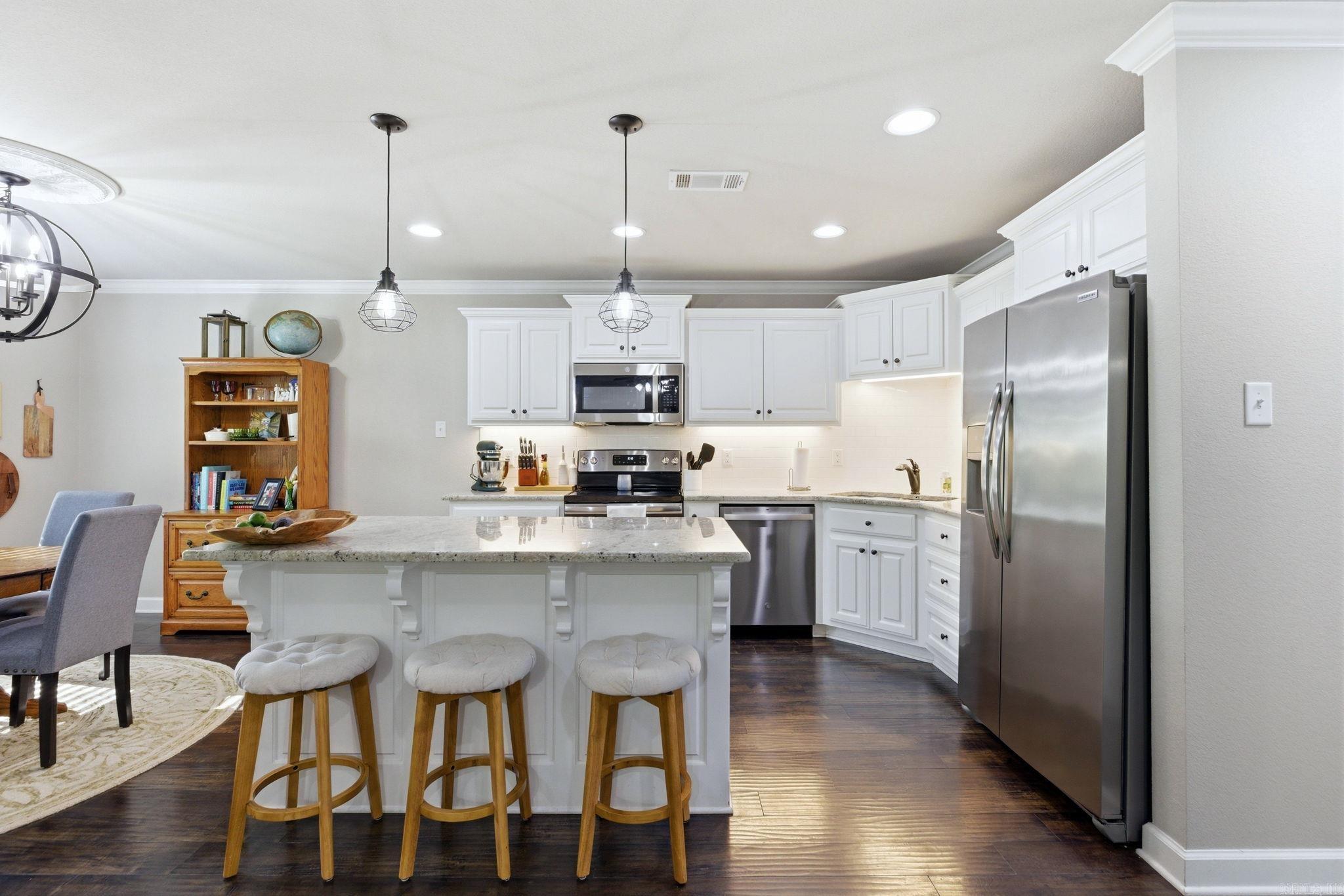 HUNTINGTON PLACE - Residential