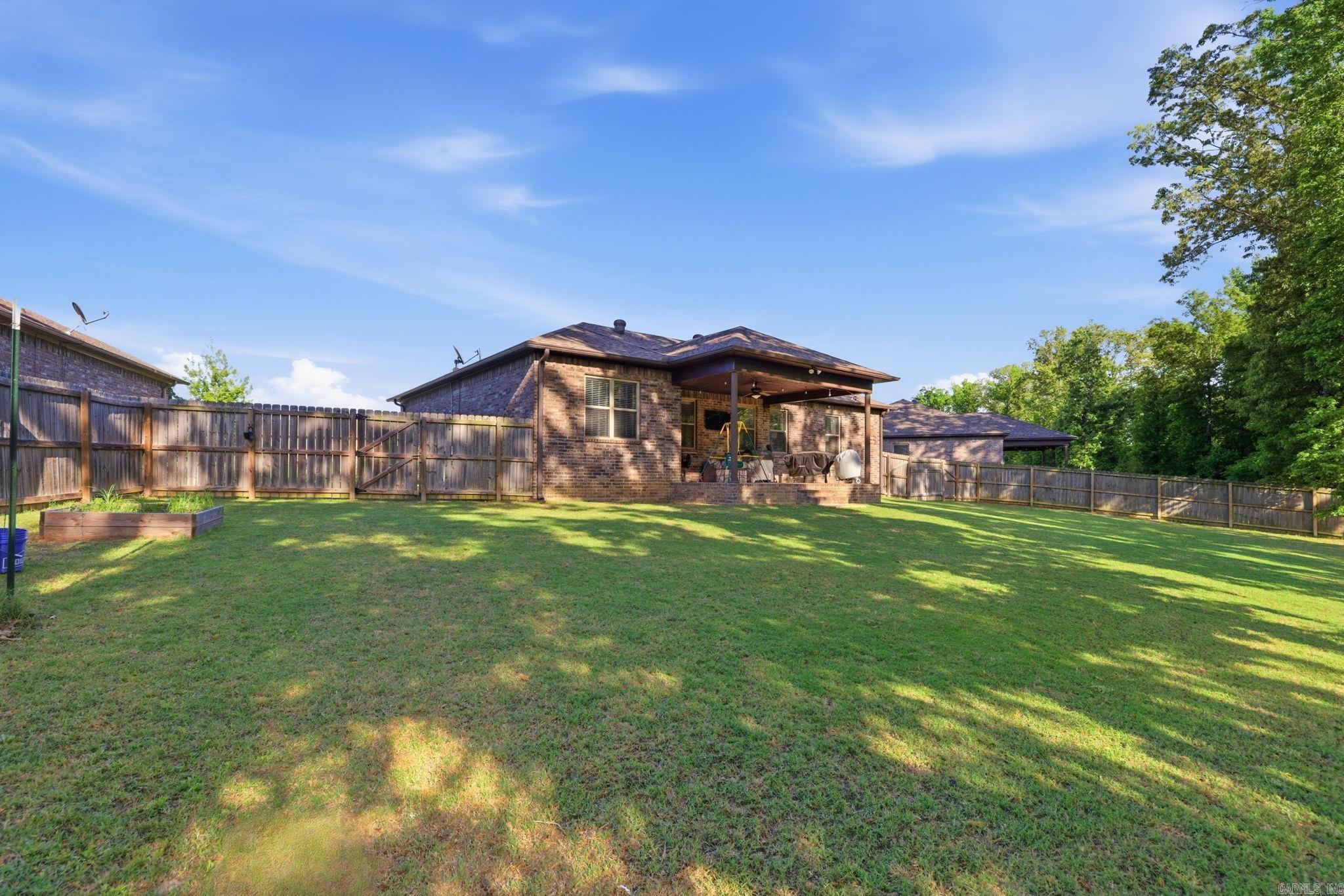 HUNTINGTON PLACE - Residential