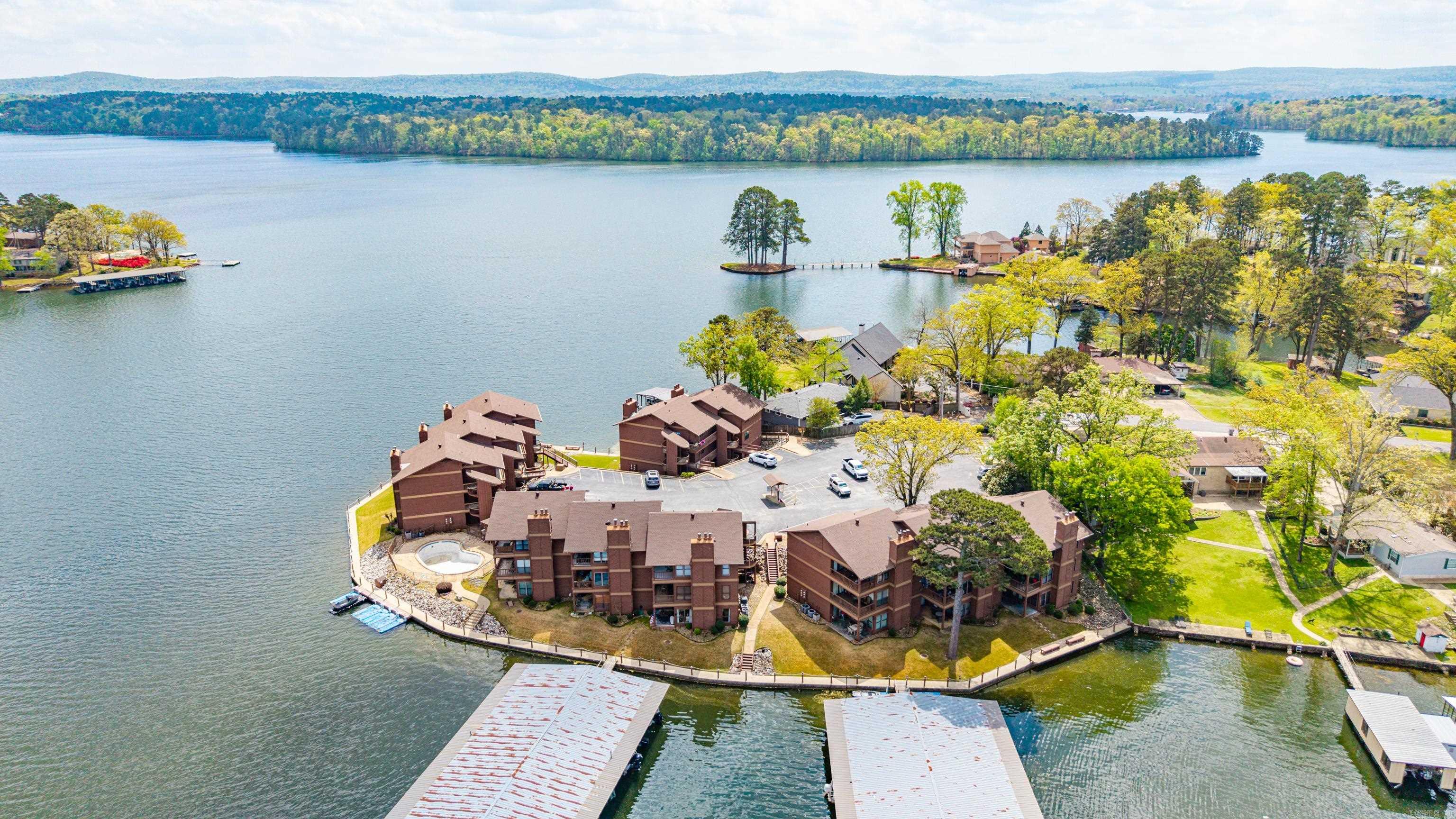 LAKE PORT HPR - Residential