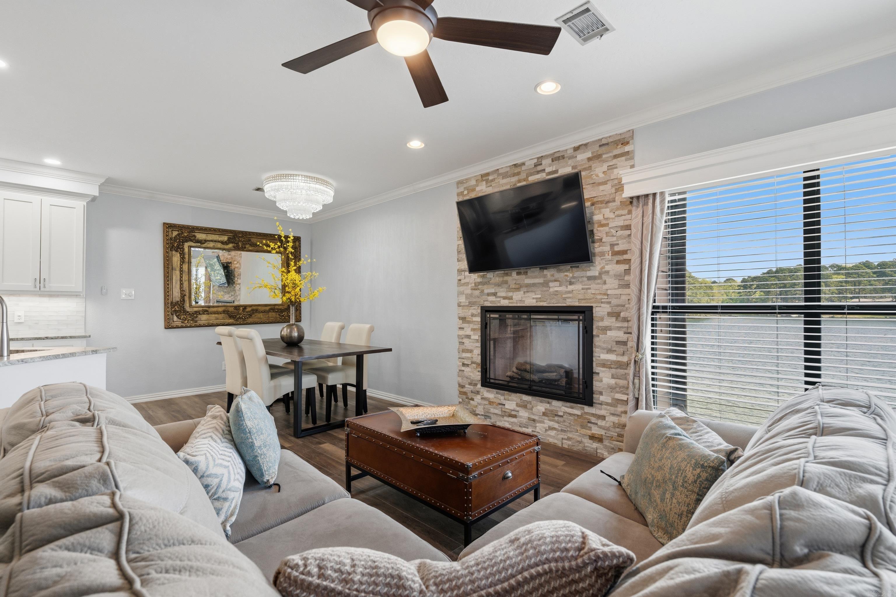 LAKE PORT HPR - Residential