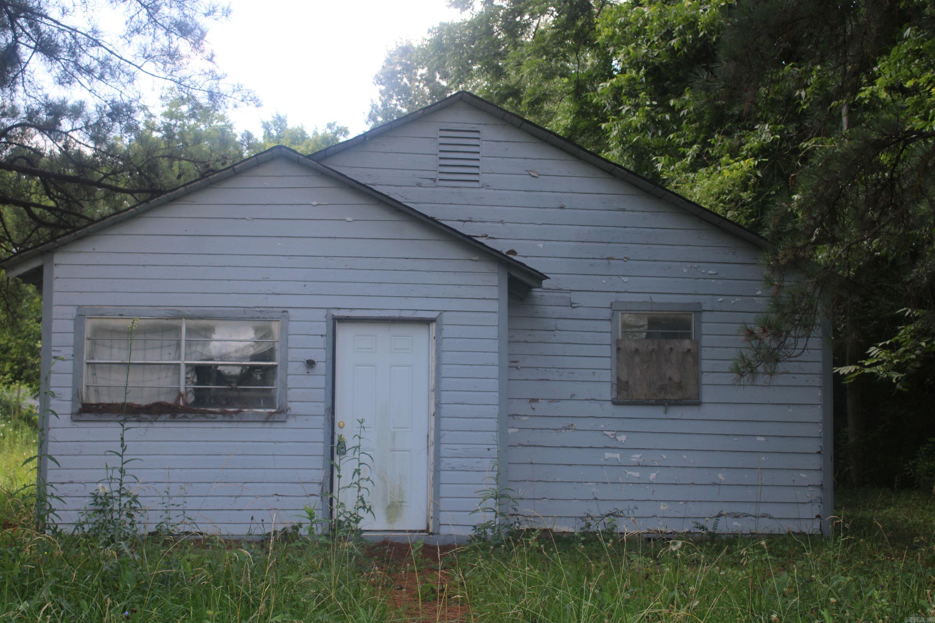 Incredible Investment Opportunity! Discover this solid investment property at 2800 West 10th Avenue, Pine Bluff, Arkansas. Offering three bedrooms, two bathrooms, and approximately 1,598 square feet, this home also includes an exterior storage unit for added functionality. Perfect for seasoned investors or those entering the real estate market, this opportunity won’t last long. Schedule a viewing today and make this your next profitable venture!