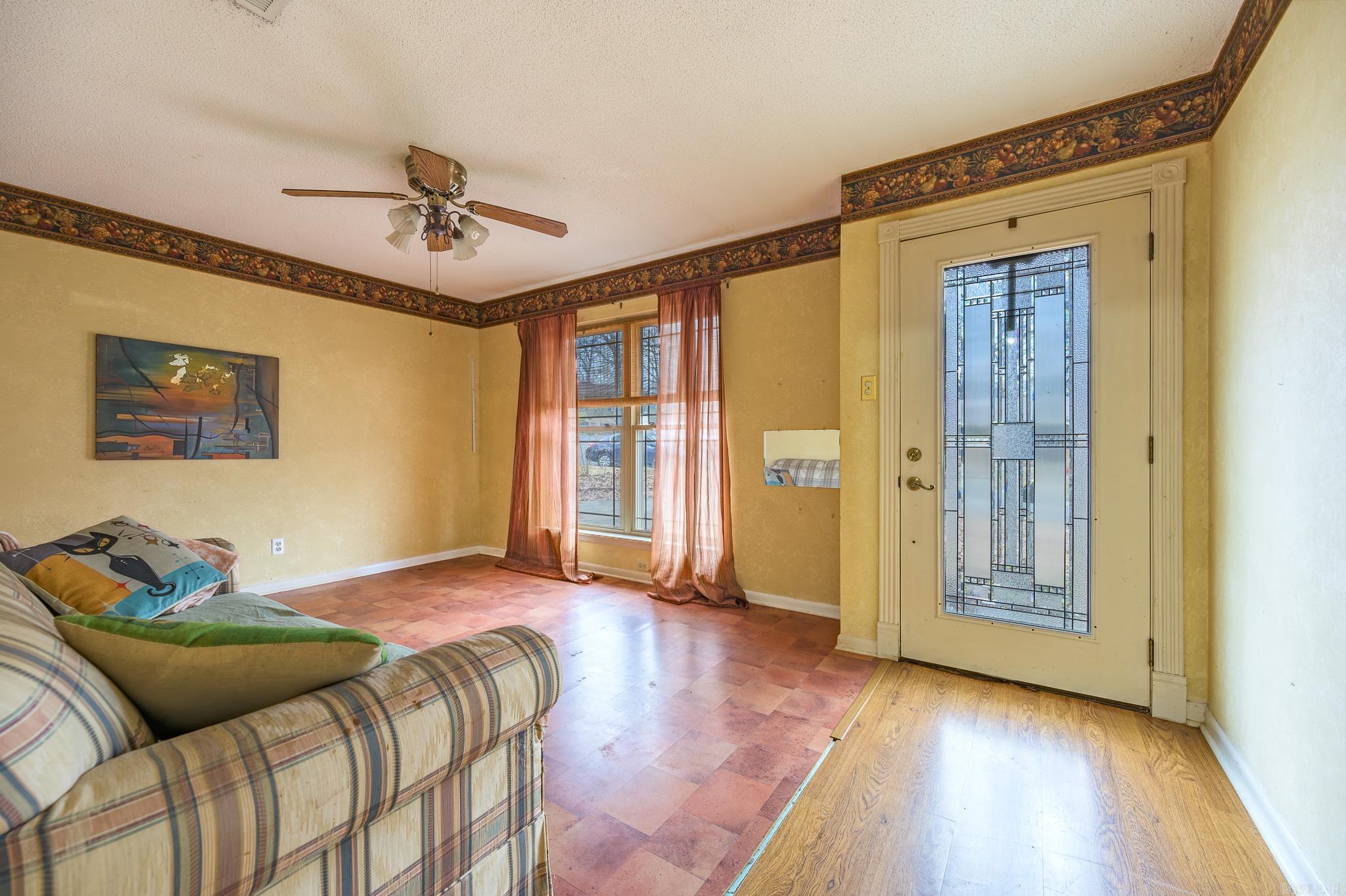 INDIAN HILLS 1ST - Residential