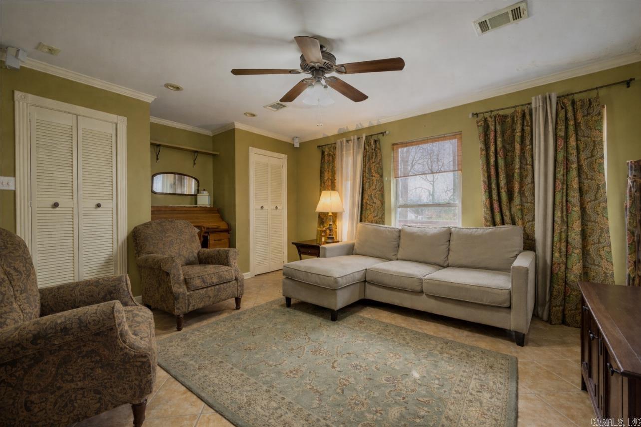 INDIAN HILLS 1ST - Residential