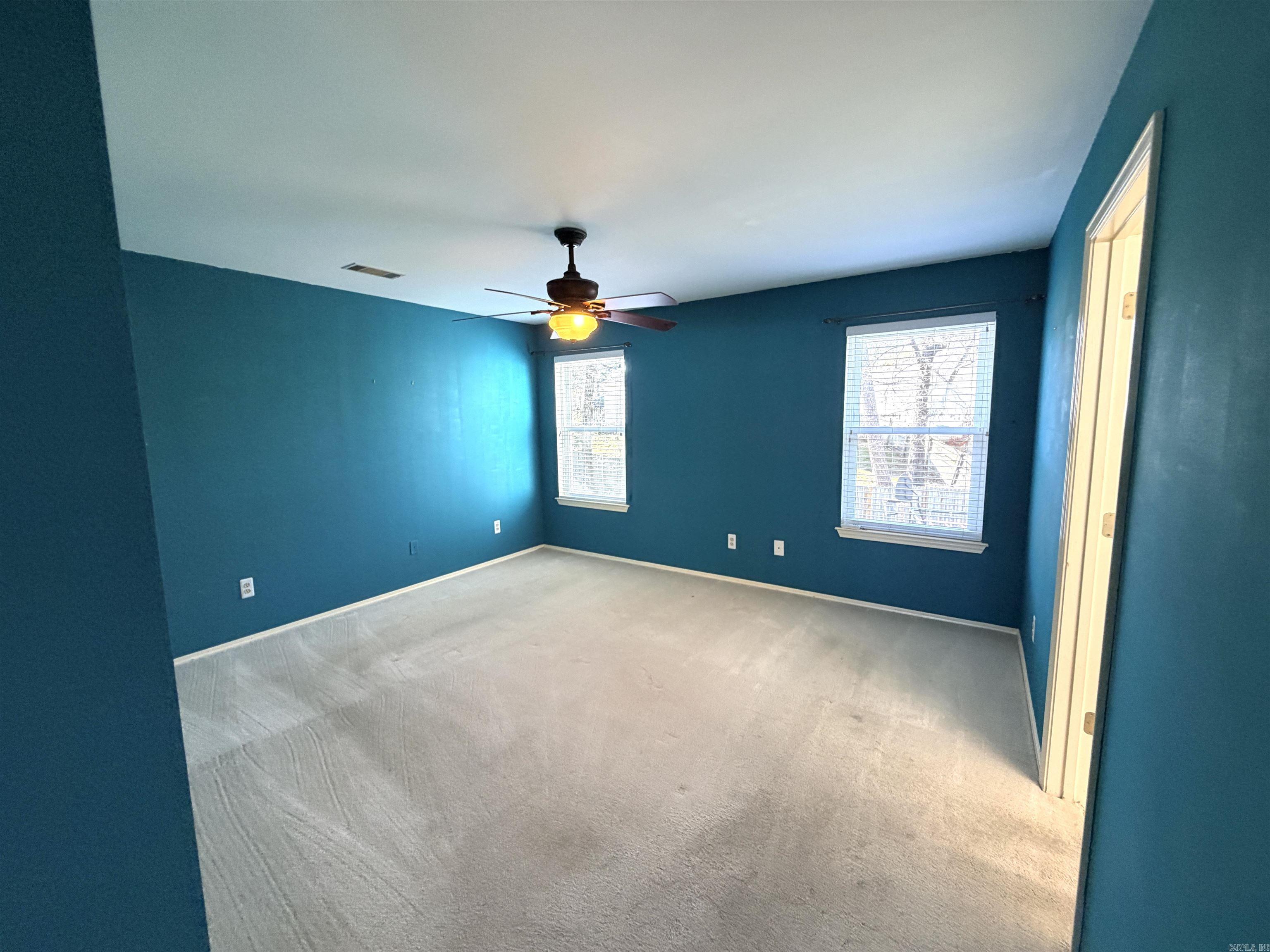 WEST GLEN - Residential