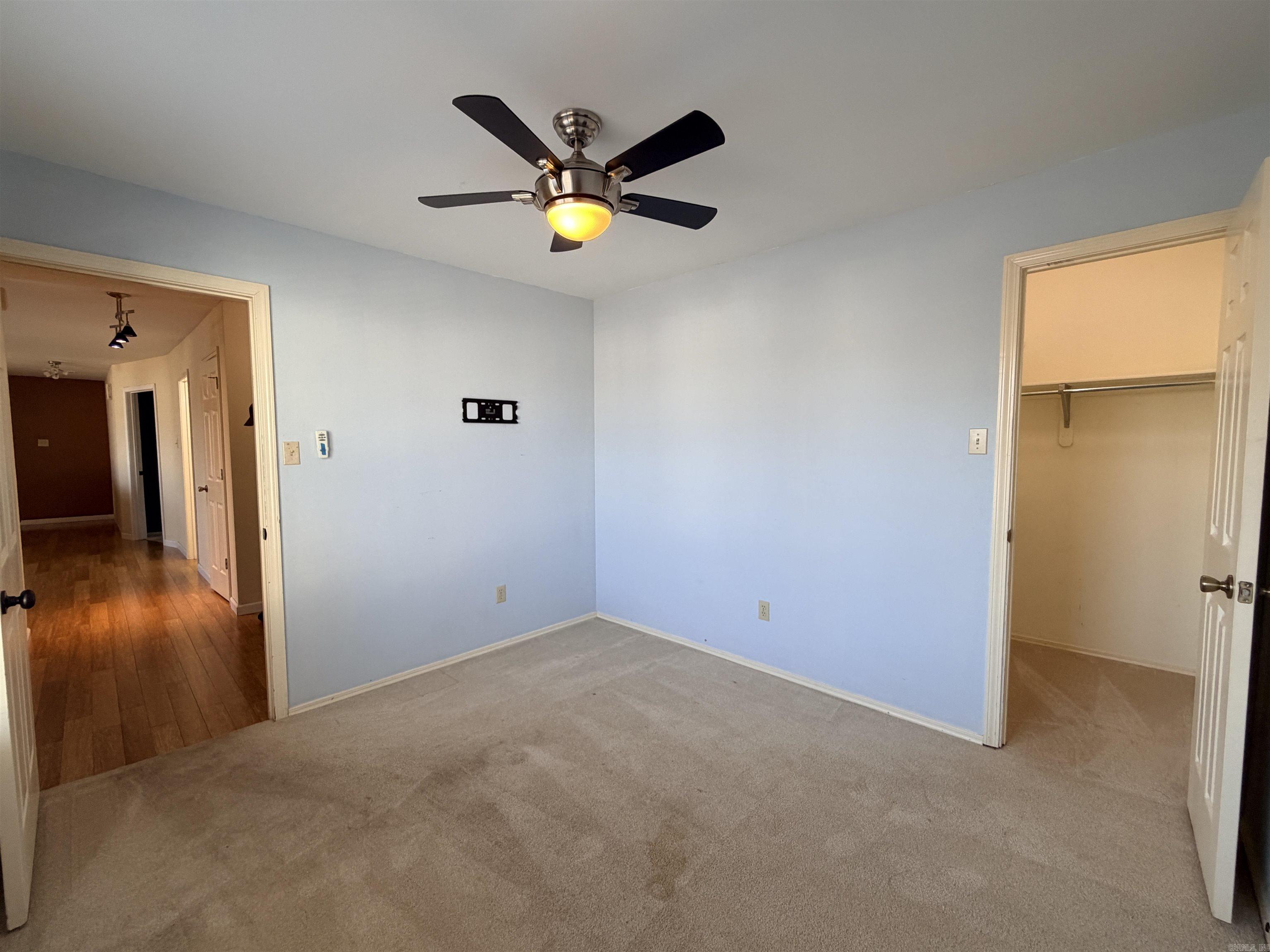 WEST GLEN - Residential