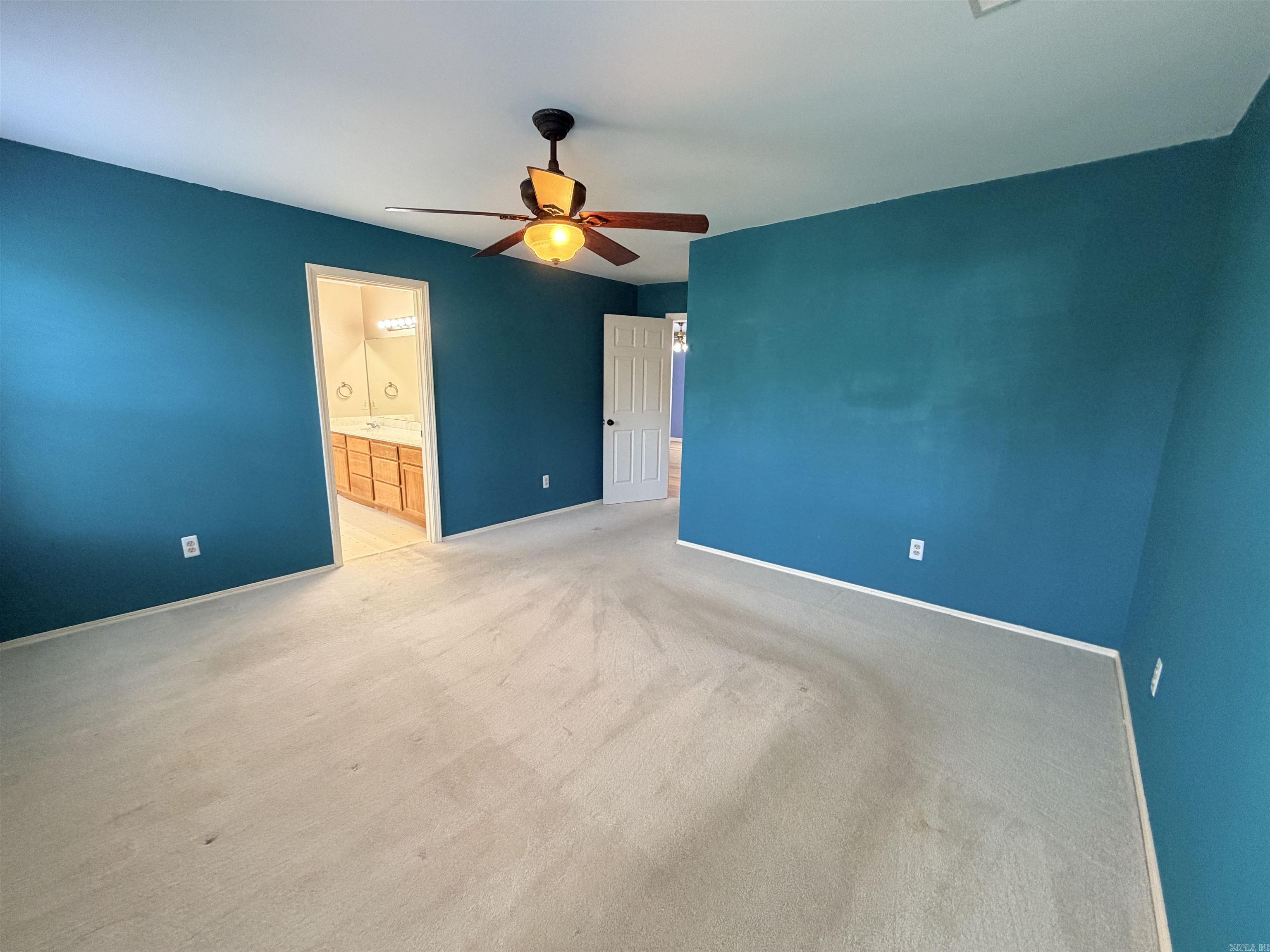 WEST GLEN - Residential