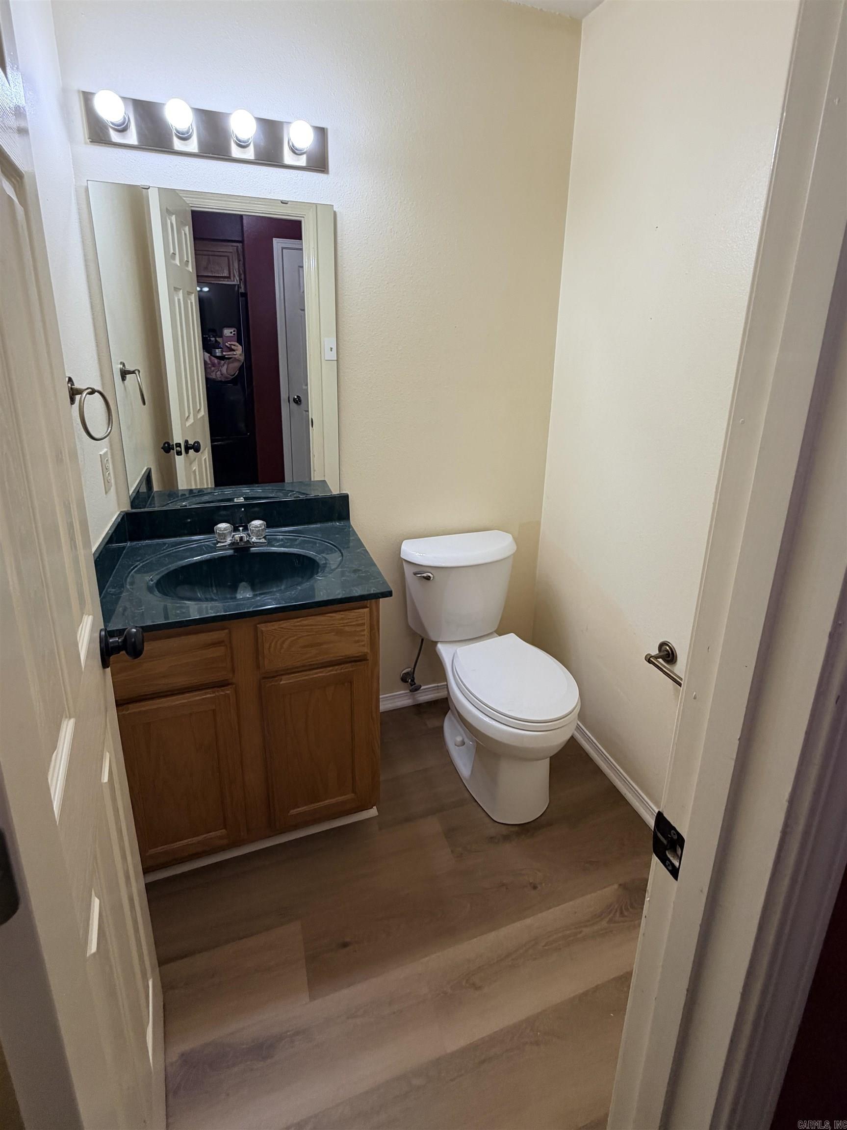 WEST GLEN - Residential