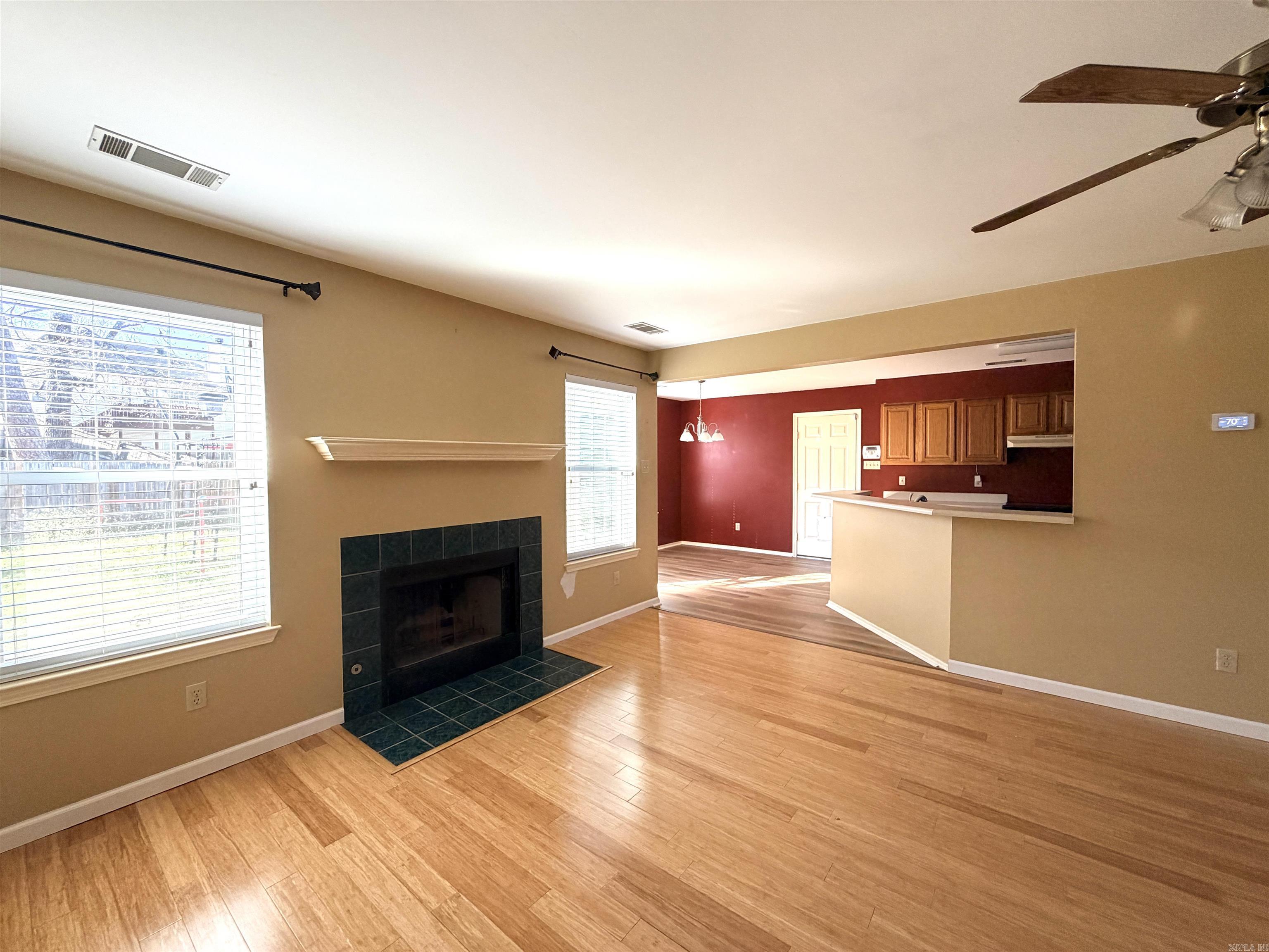 WEST GLEN - Residential