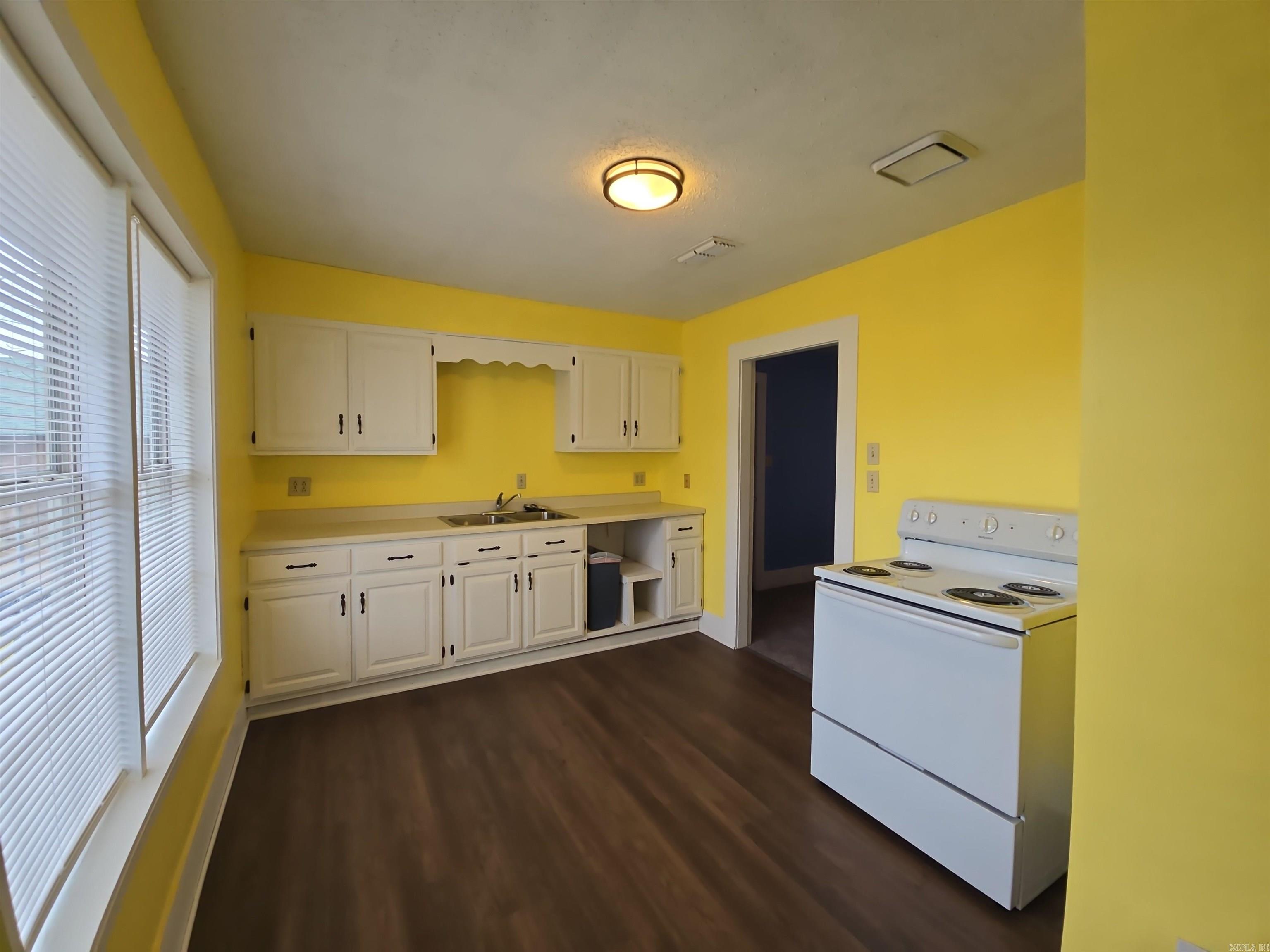 MAGGIE RITTER 1ST - Residential