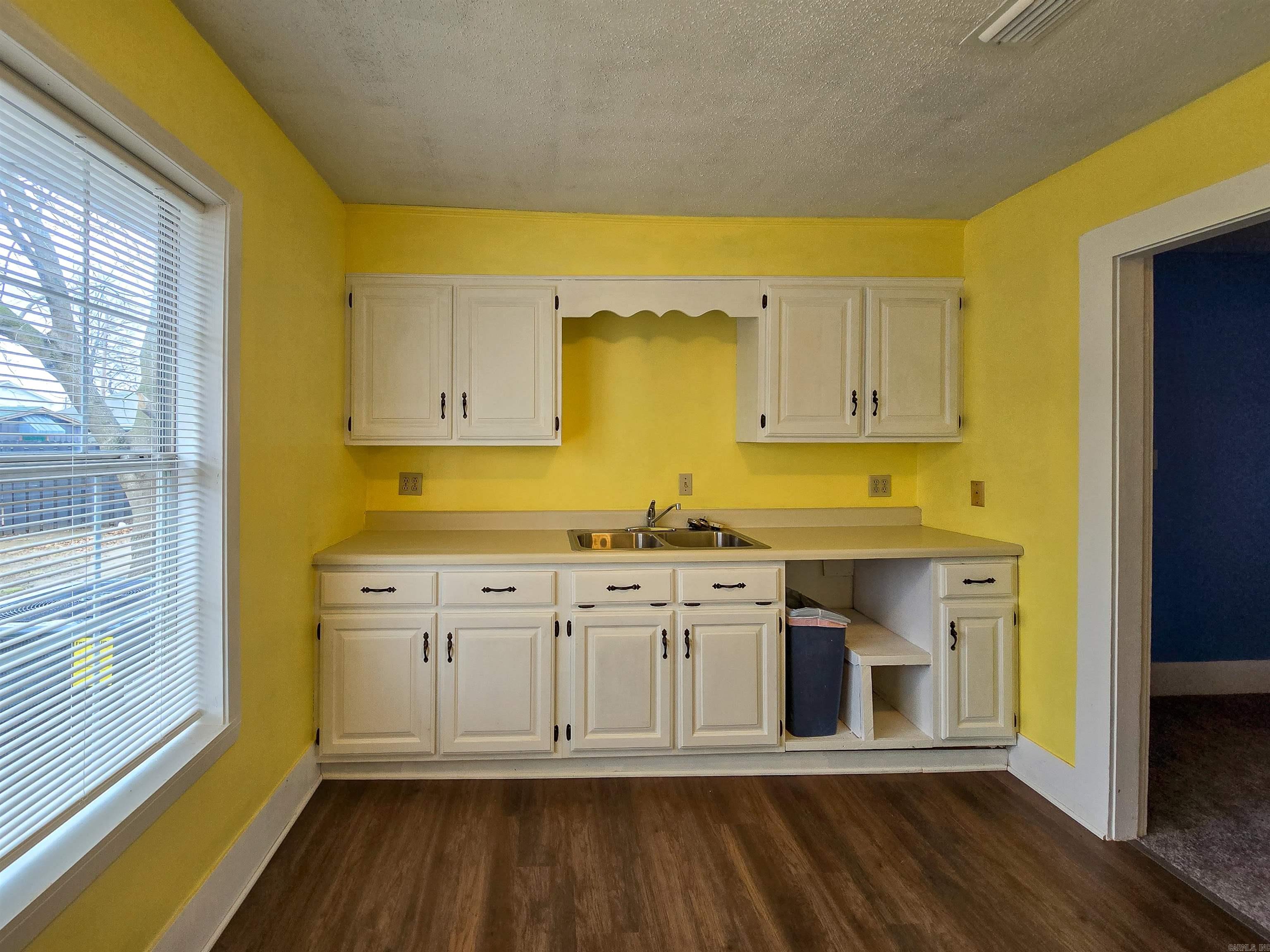 MAGGIE RITTER 1ST - Residential