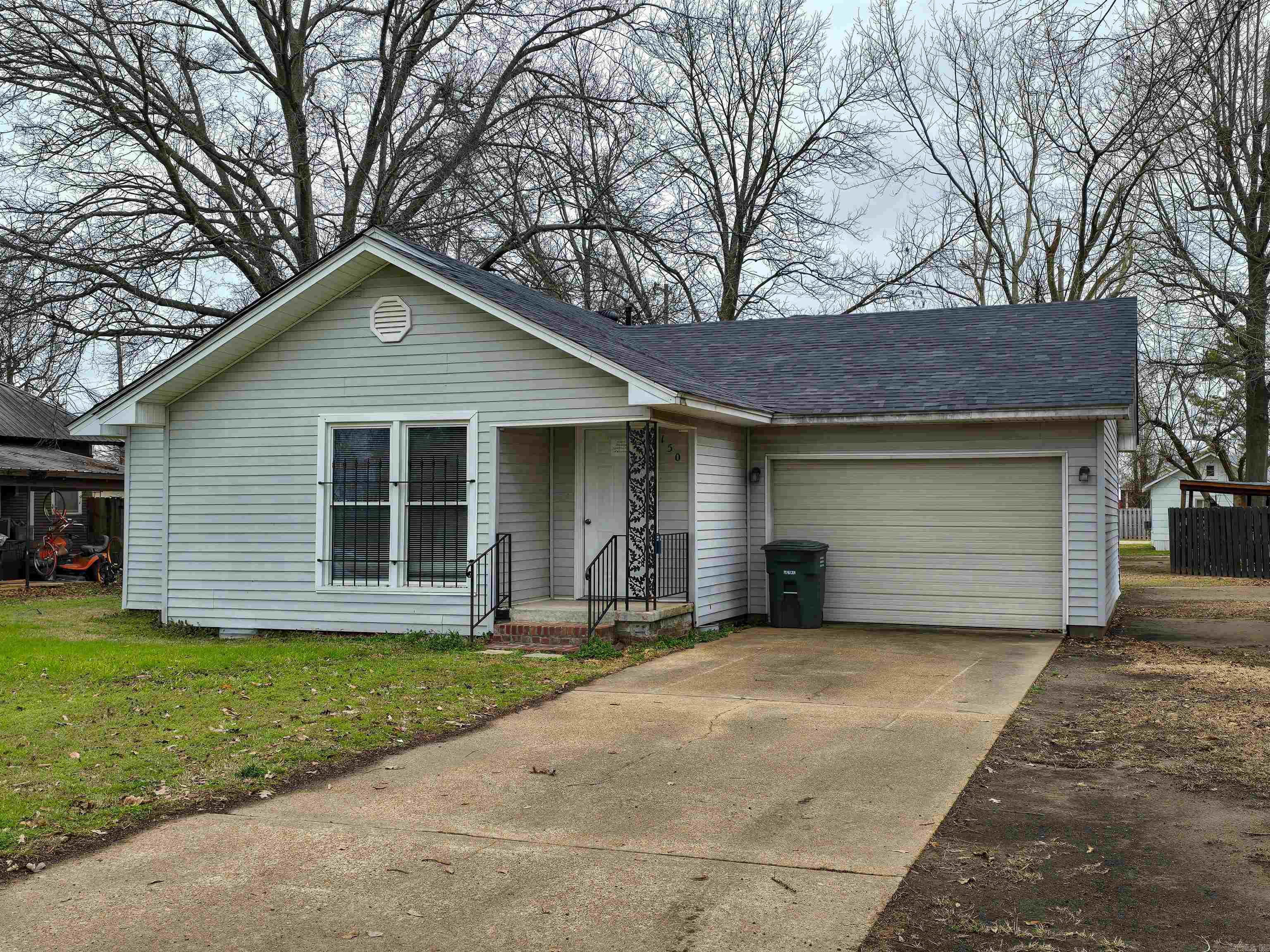 MAGGIE RITTER 1ST - Residential