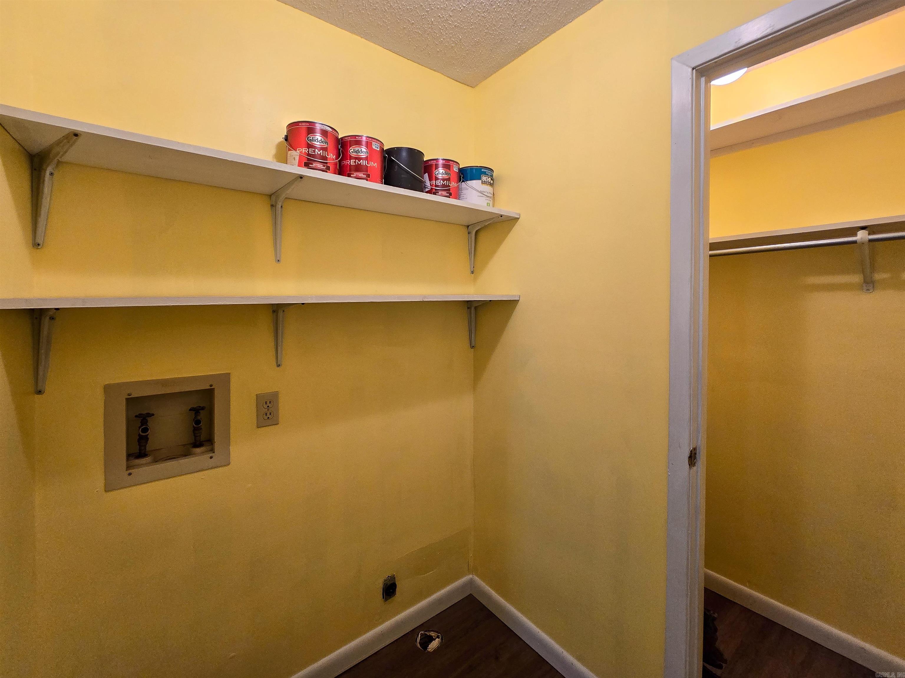 MAGGIE RITTER 1ST - Residential