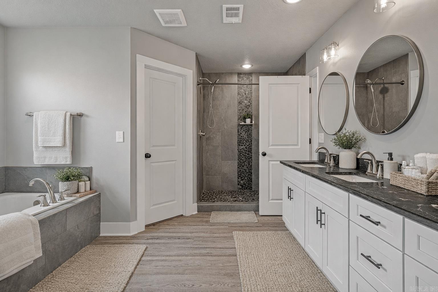 GATLIN CROSSING AT WHISPERING HI - Residential