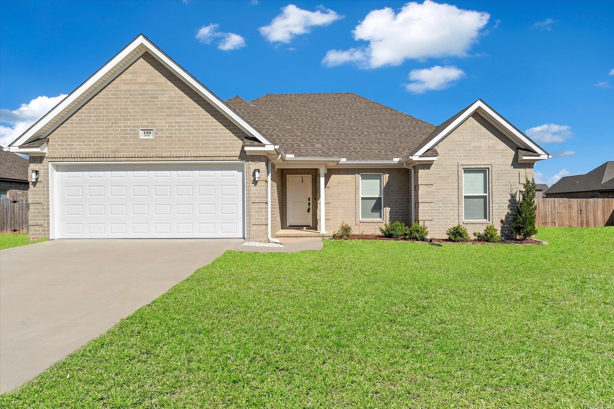 GATLIN CROSSING AT WHISPERING HI - Residential