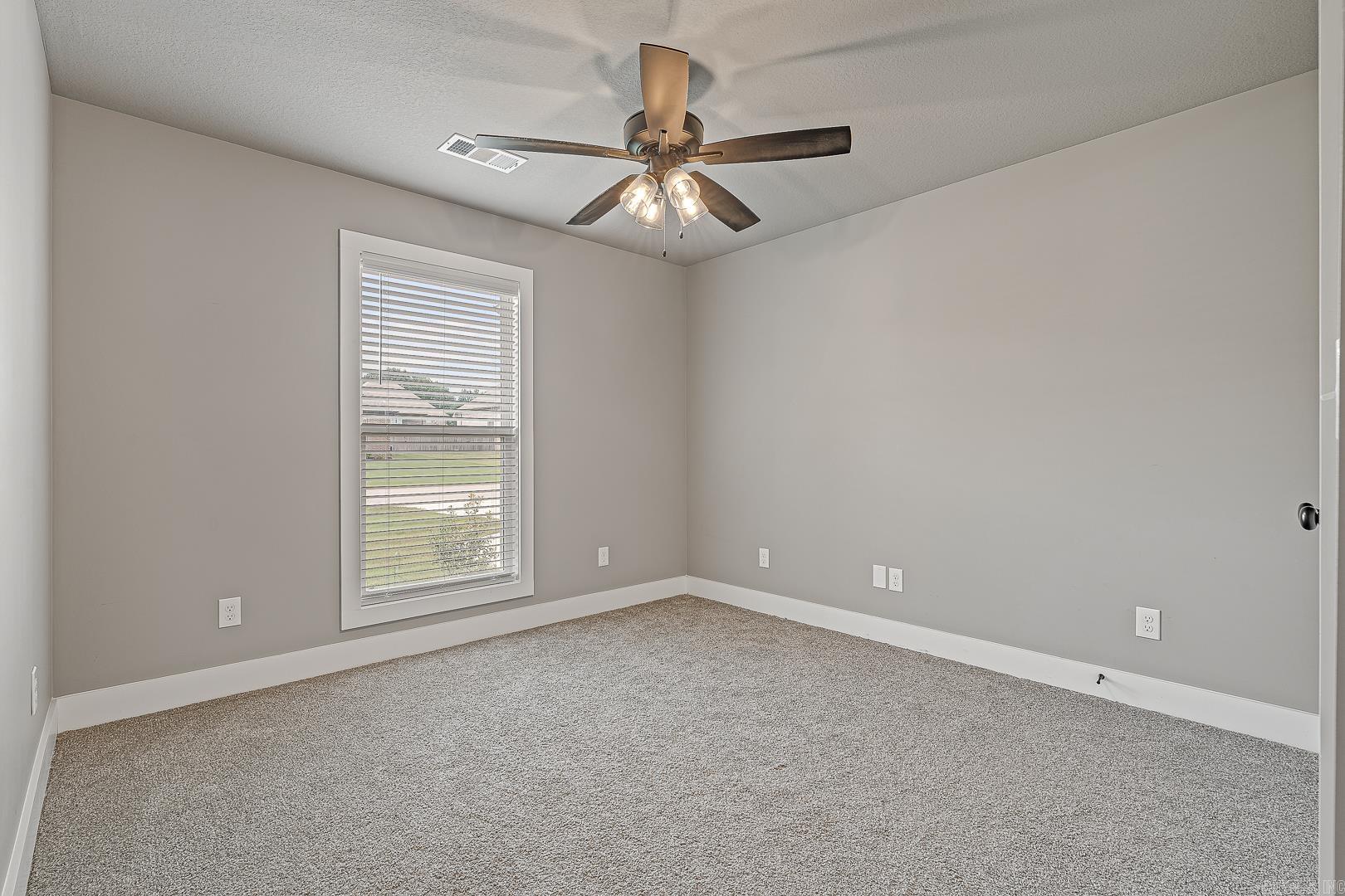 GATLIN CROSSING AT WHISPERING HI - Residential