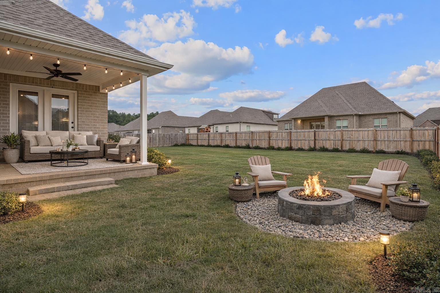 GATLIN CROSSING AT WHISPERING HI - Residential