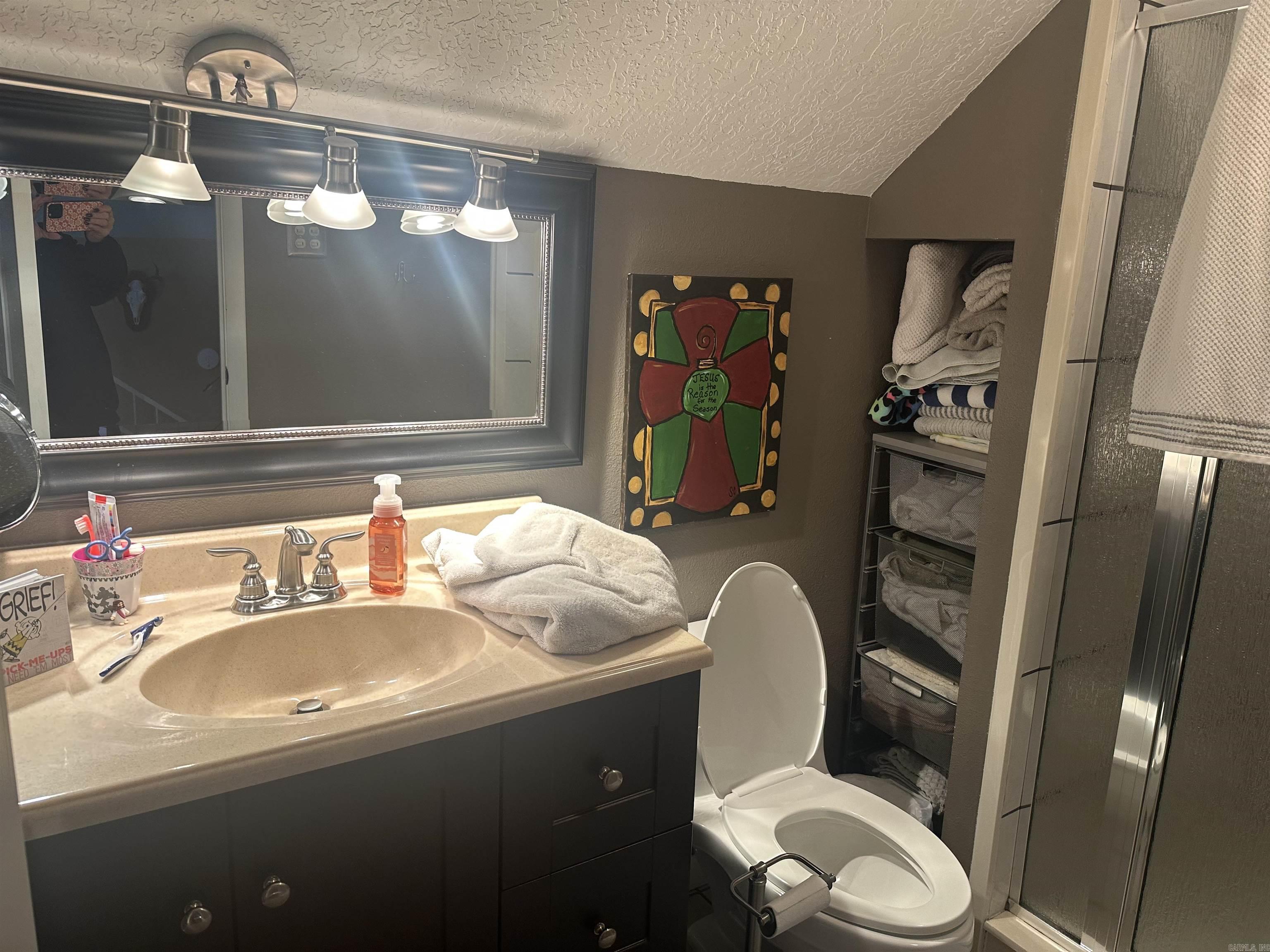 FOXWOOD J - Residential