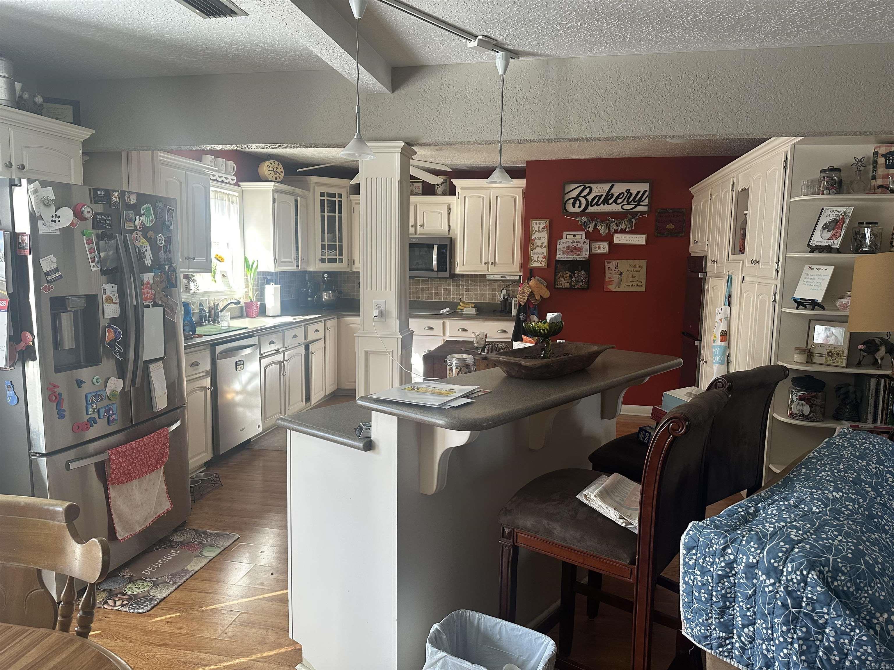 FOXWOOD J - Residential