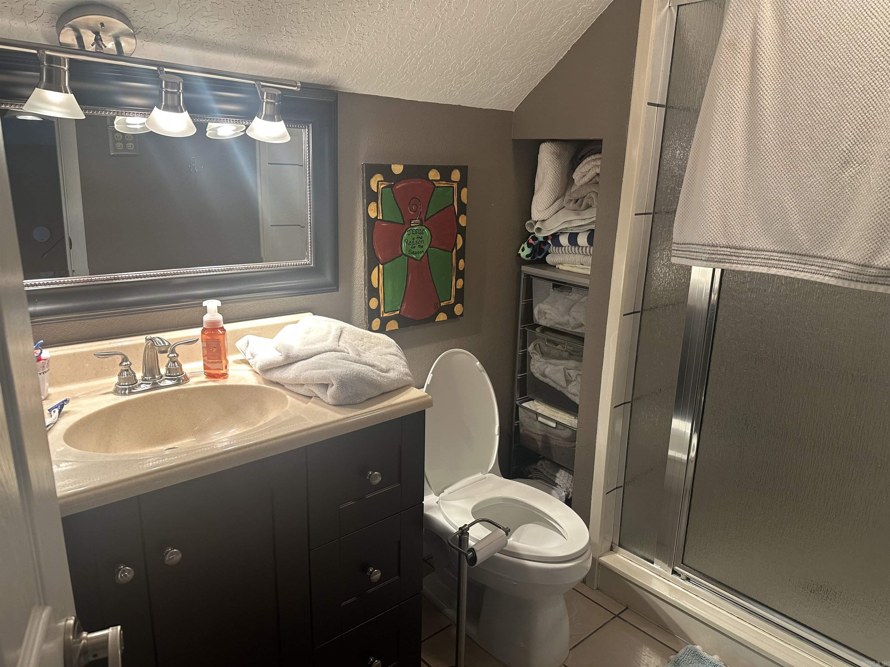 FOXWOOD J - Residential