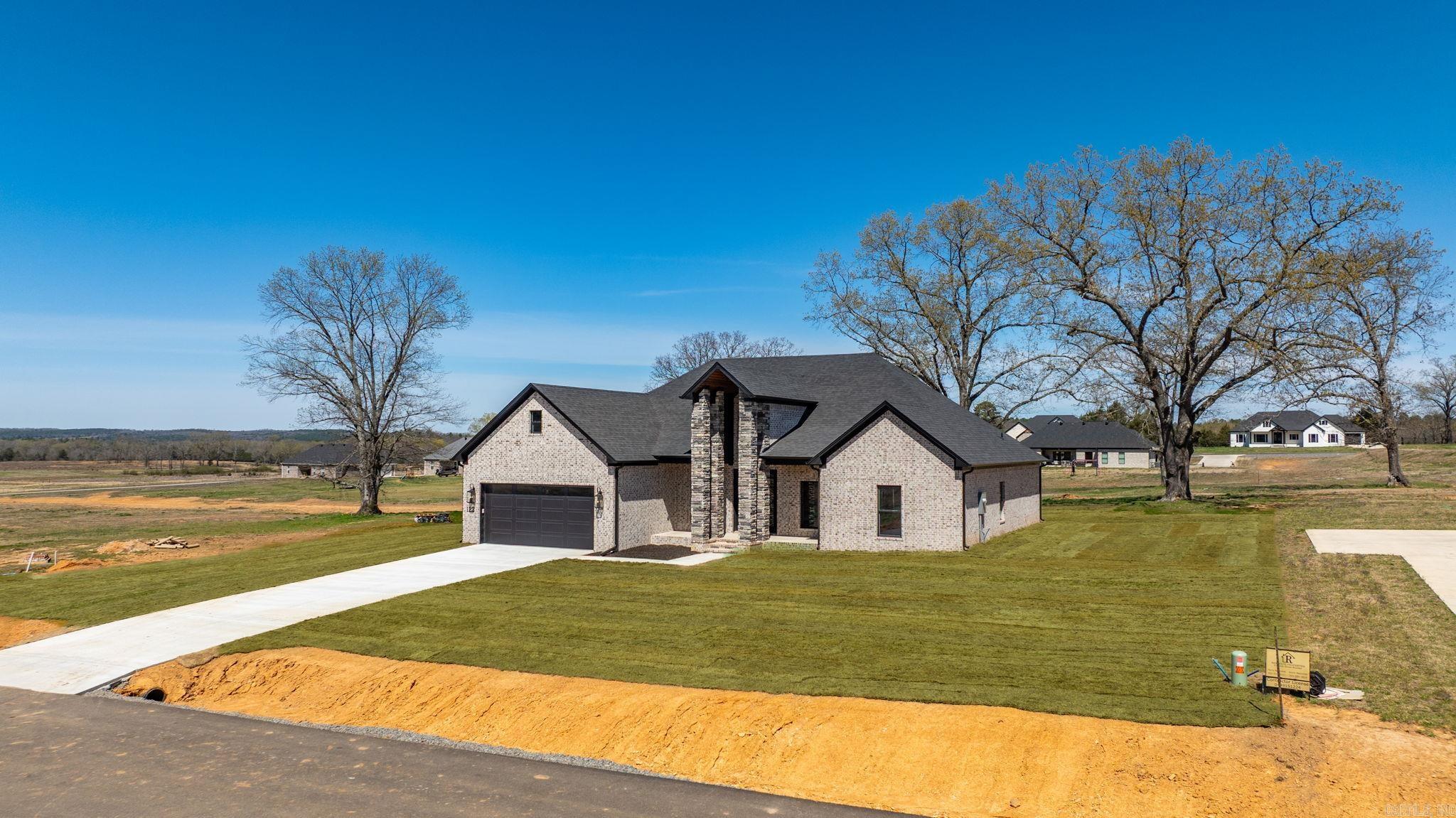 REPUBLICAN VALLEY ESTATES - Residential