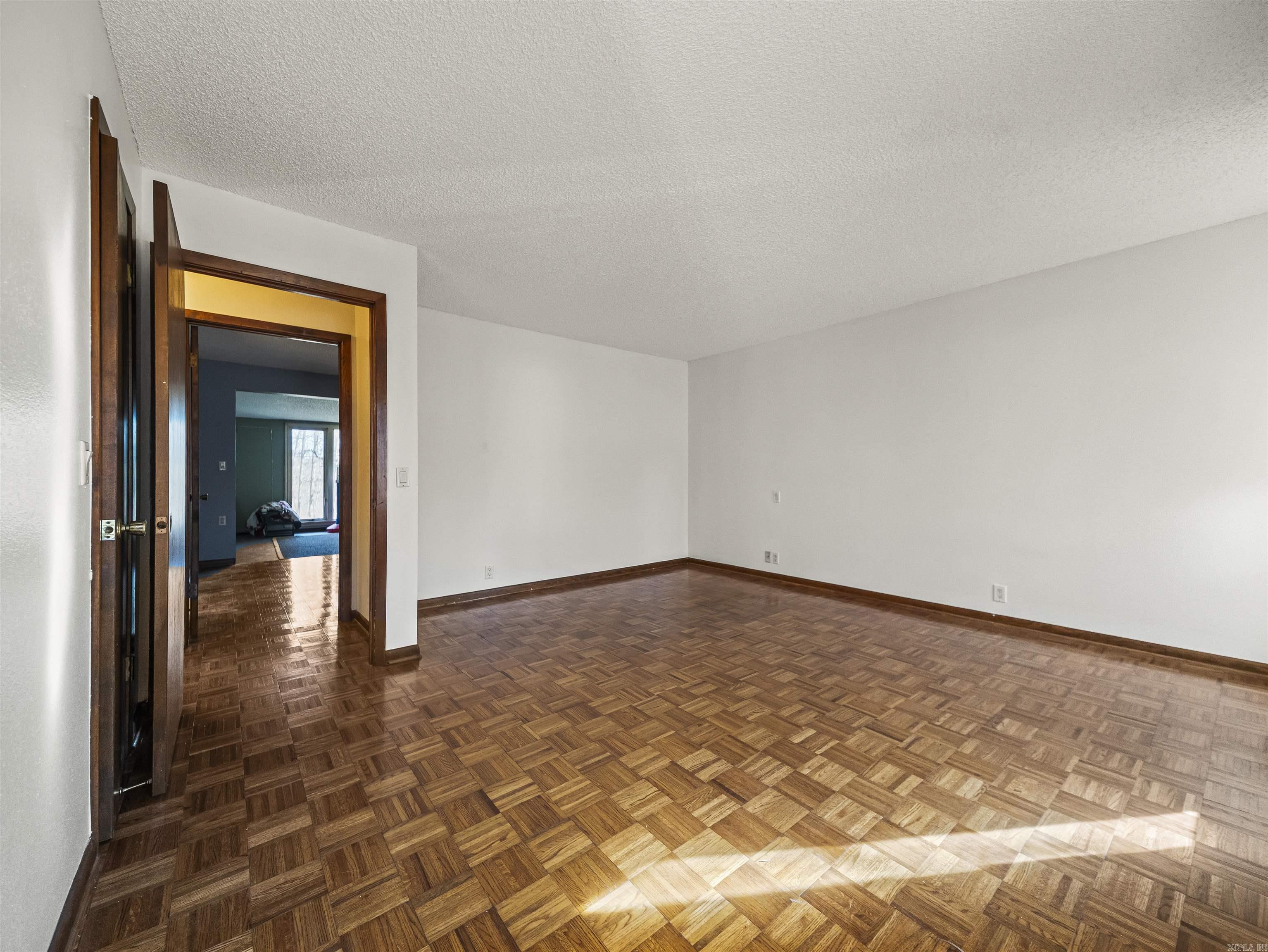 Gerona - Residential