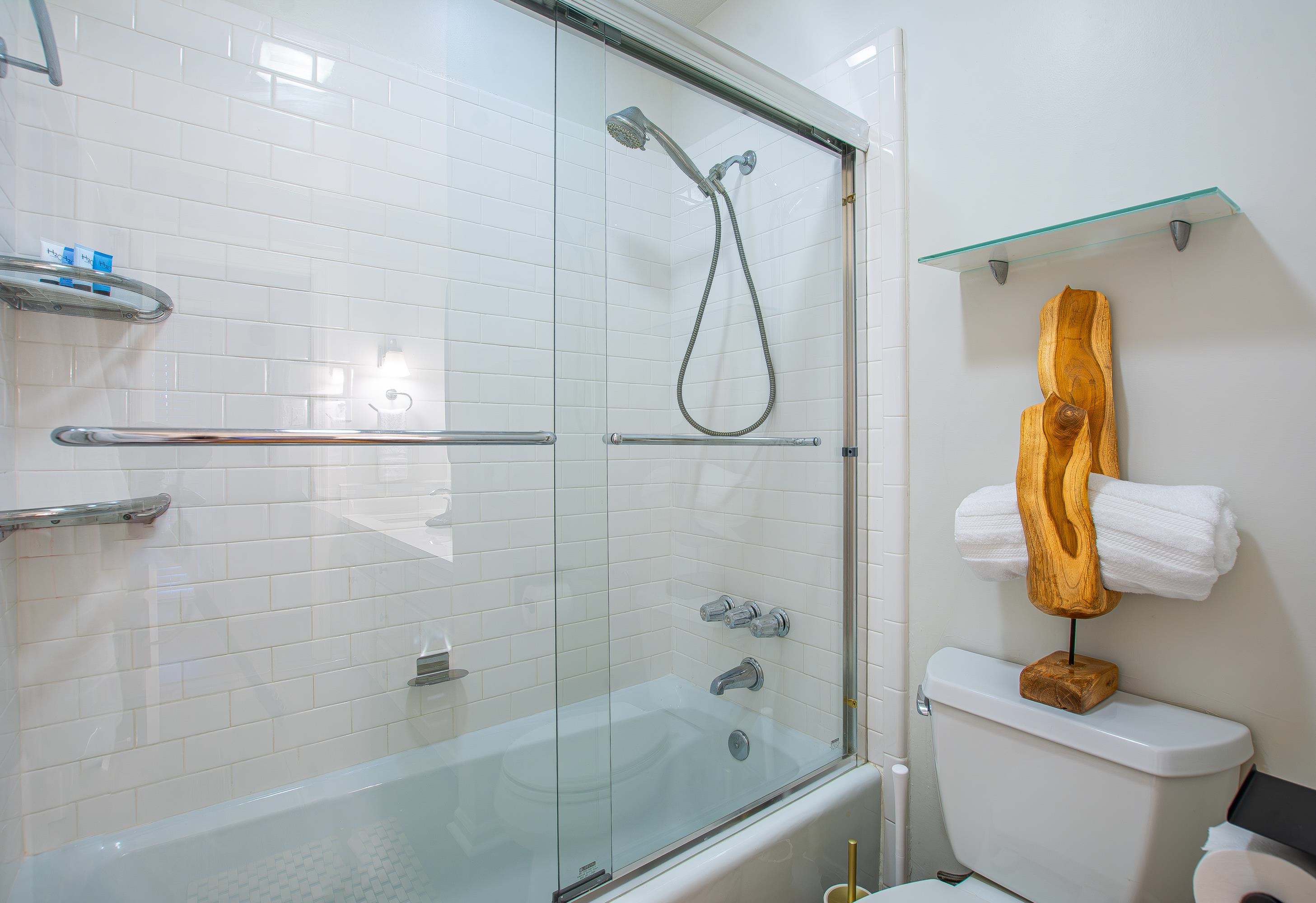 WOODLAND HILLS TO LR - Residential