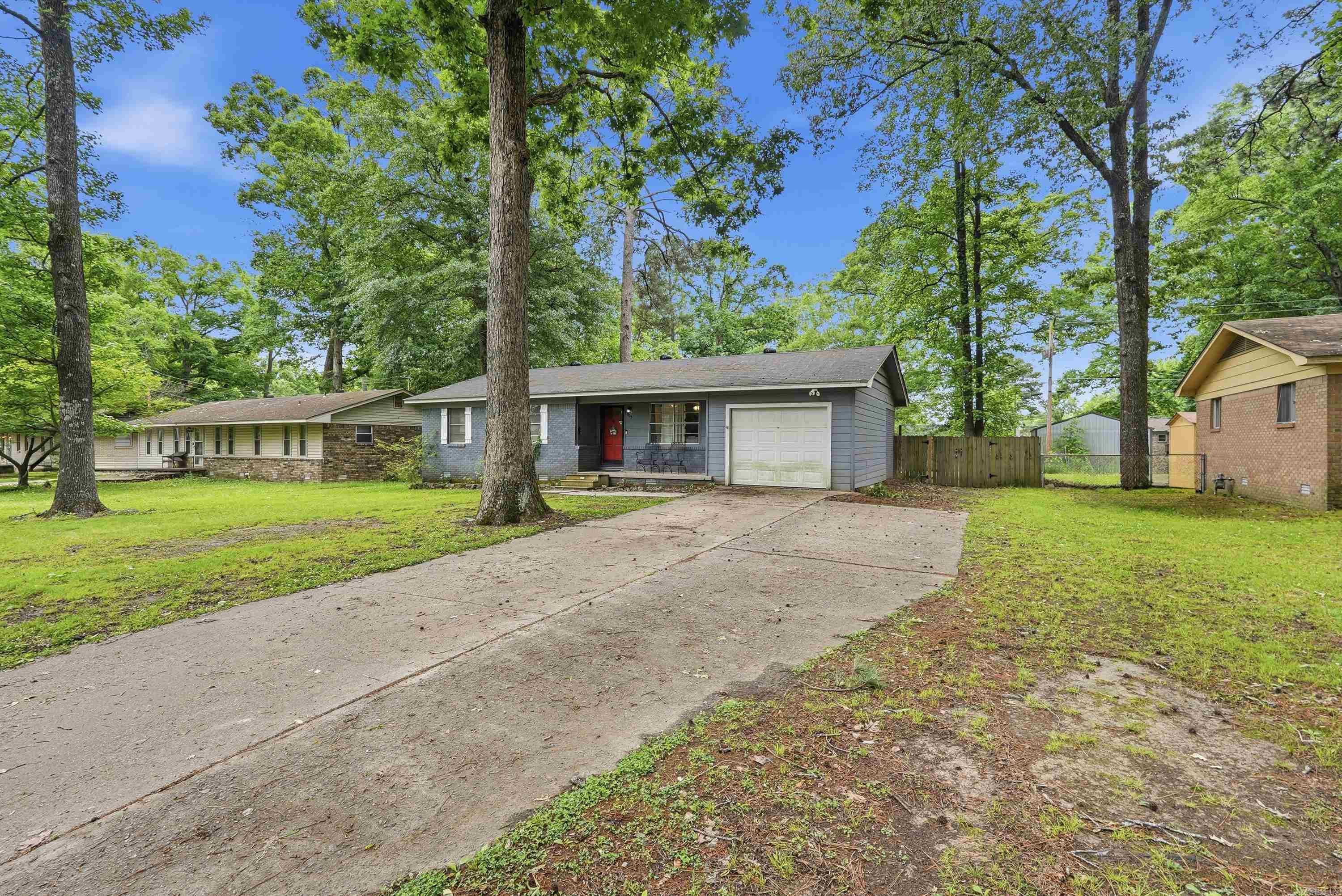 JAXON TERRACE - Residential