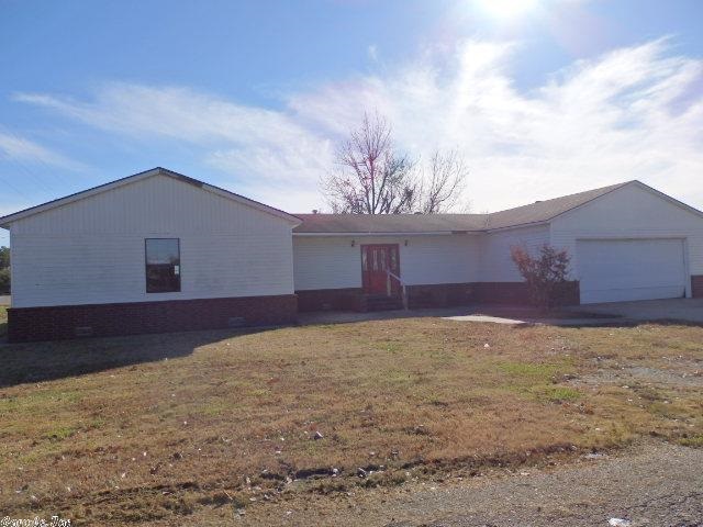 Fannie Mae HomePath property. ATTENTION AGENTS-All offers on this listing must be made using the HomePath Online Offer system at the HomePath website, www.homepath.com. Call 1-866-218-4446 if you need assistance. All Fannie Mae forms necessary for writing offers are on www.homepath.com under REAL ESTATE PROFESSIONAL TAB. **For Help in Making Offers on Fannie Mae Properties, go to Associated Docs for Helpful Tips. ** Please submit the Information Sheet found in Associated Docs with all offers.