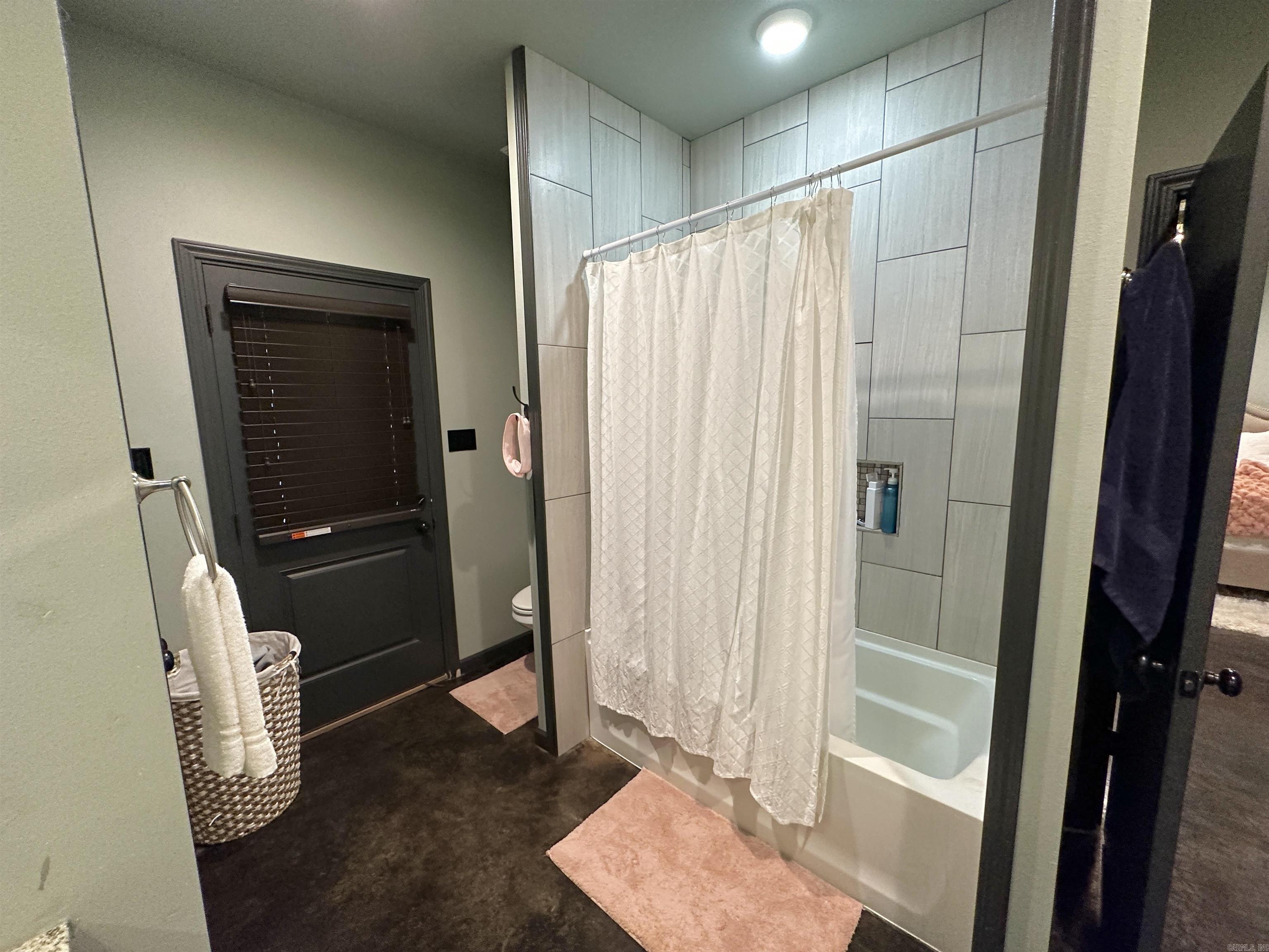 Rolling Hills East - Residential