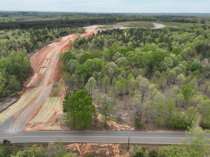 Pre-selling small acreage tract south of Little Rock. Seller installing power, water, sewer and fiber optic internet. Contingent on county plat approval.