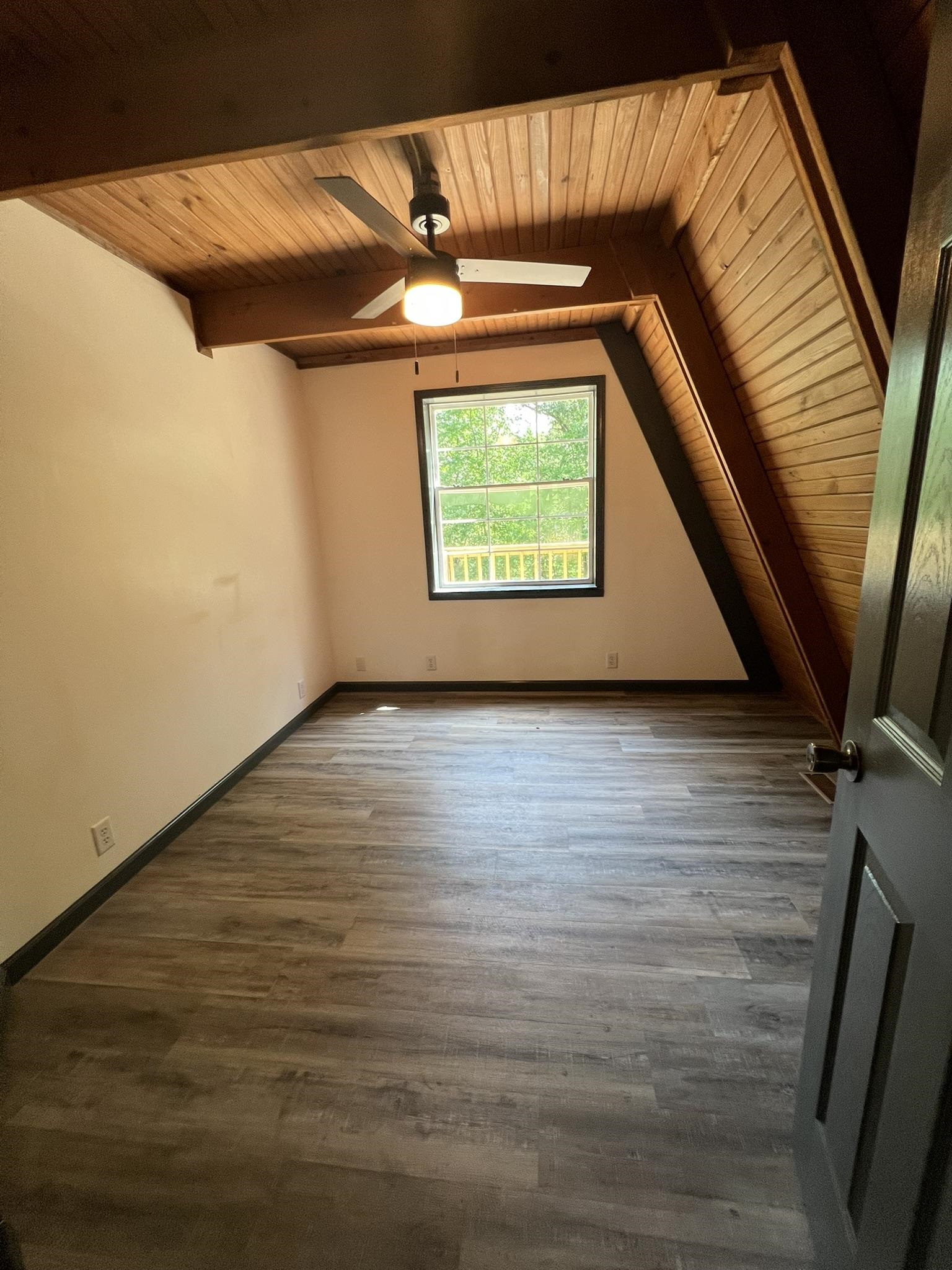 THE PINES - Residential