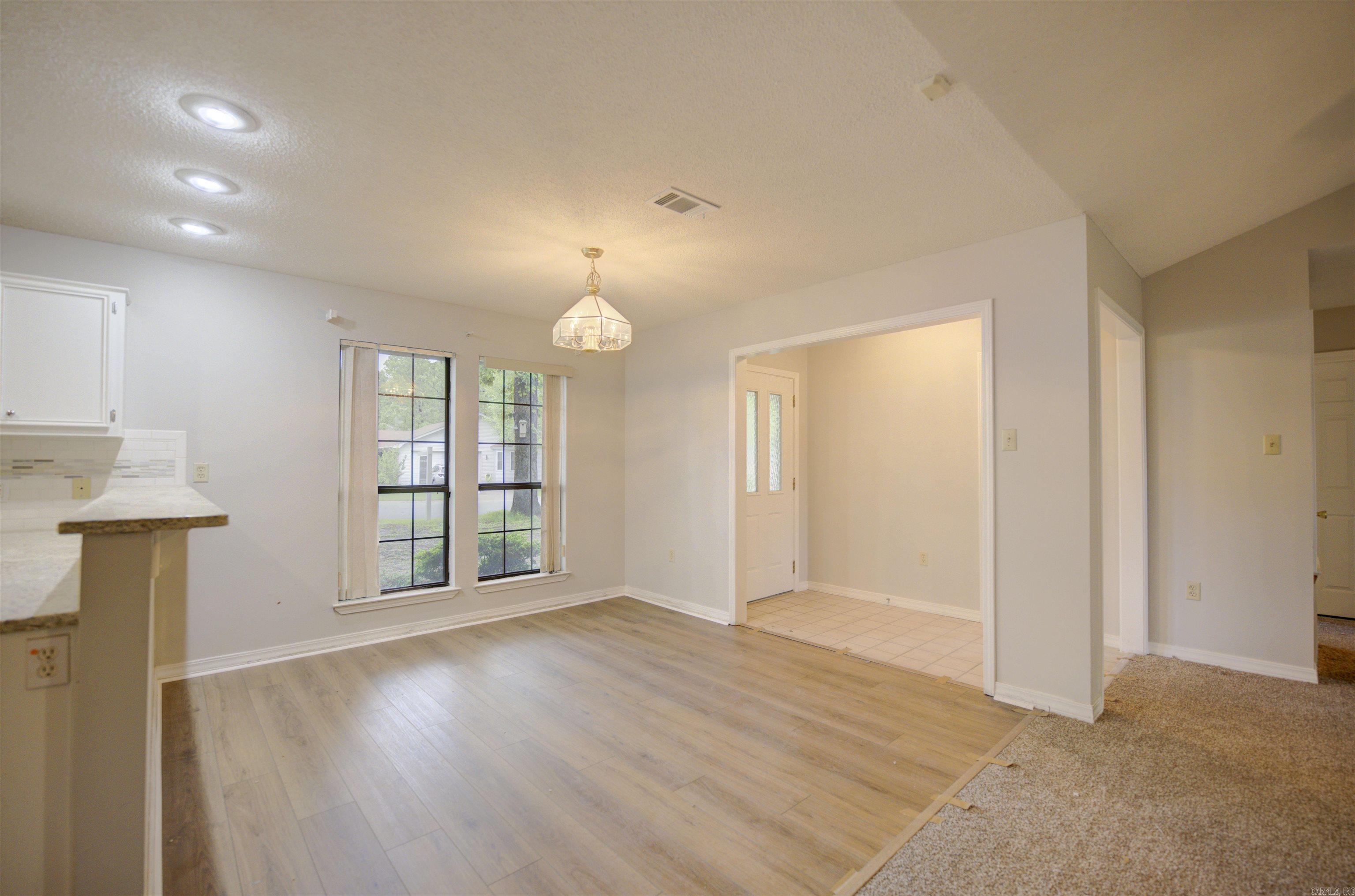 CEDAR RIDGE - Residential