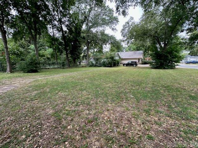 Davis & Garvin Annex - Land
