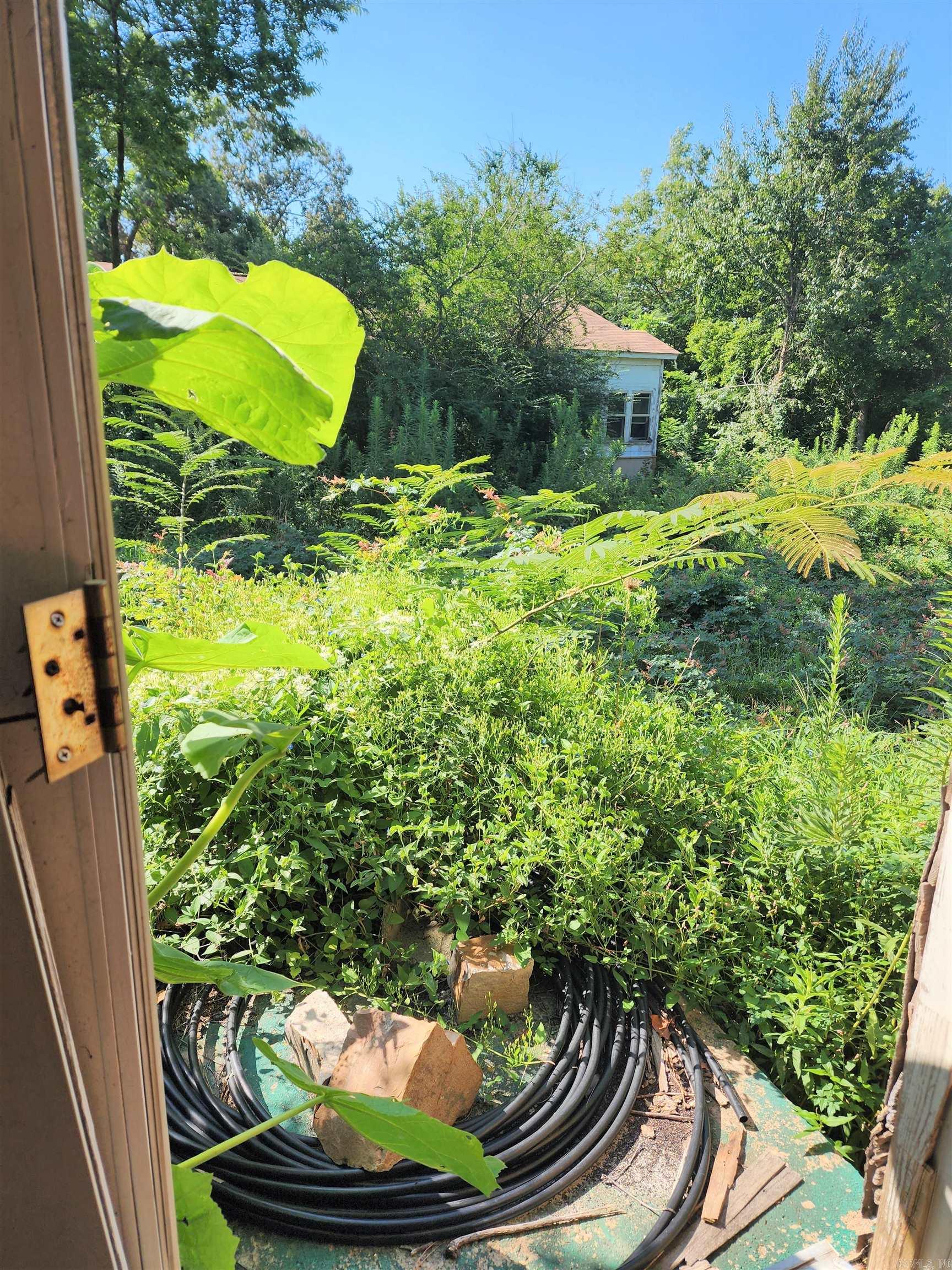 Mena Original - Residential