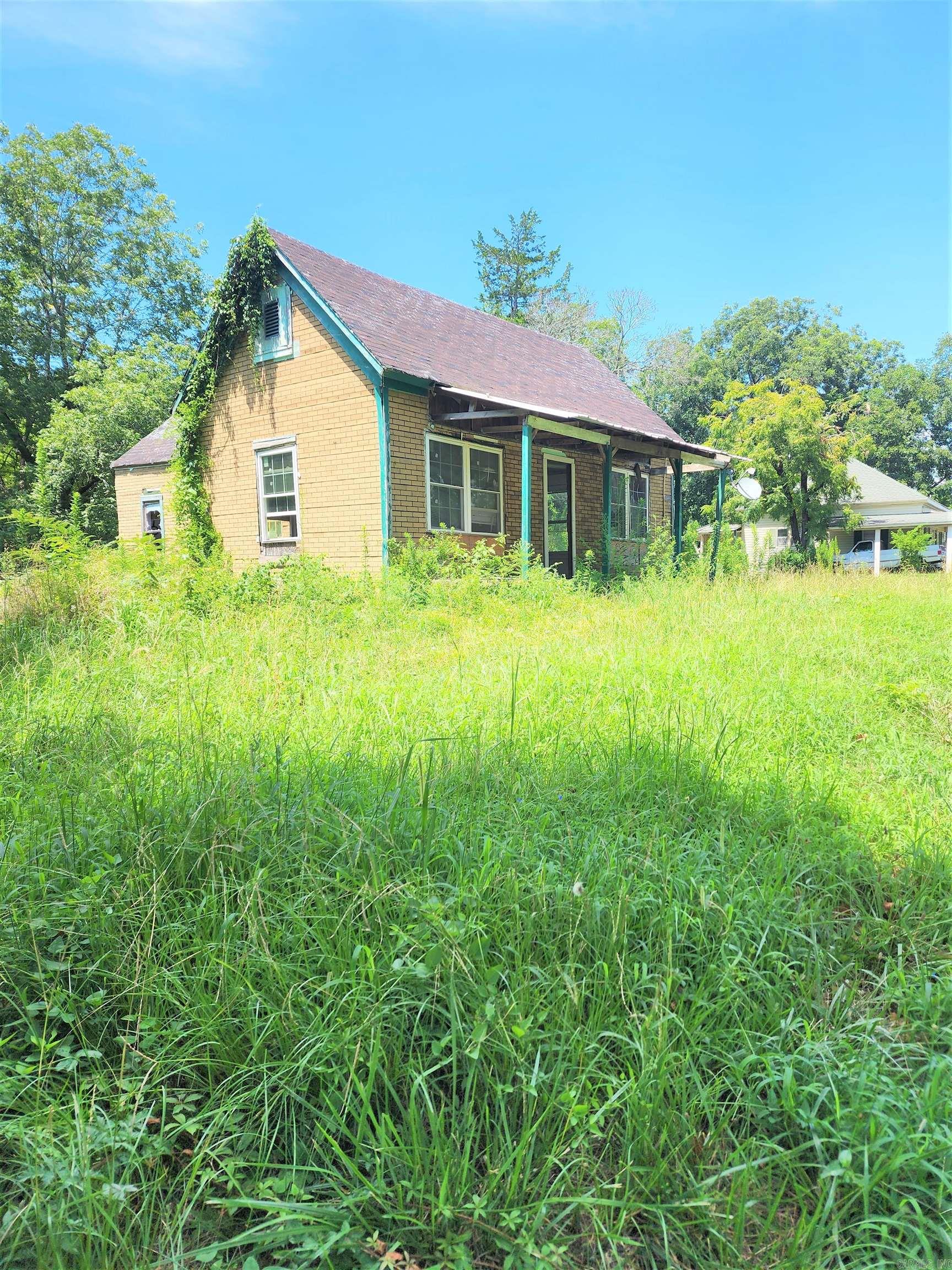 Mena Original - Residential